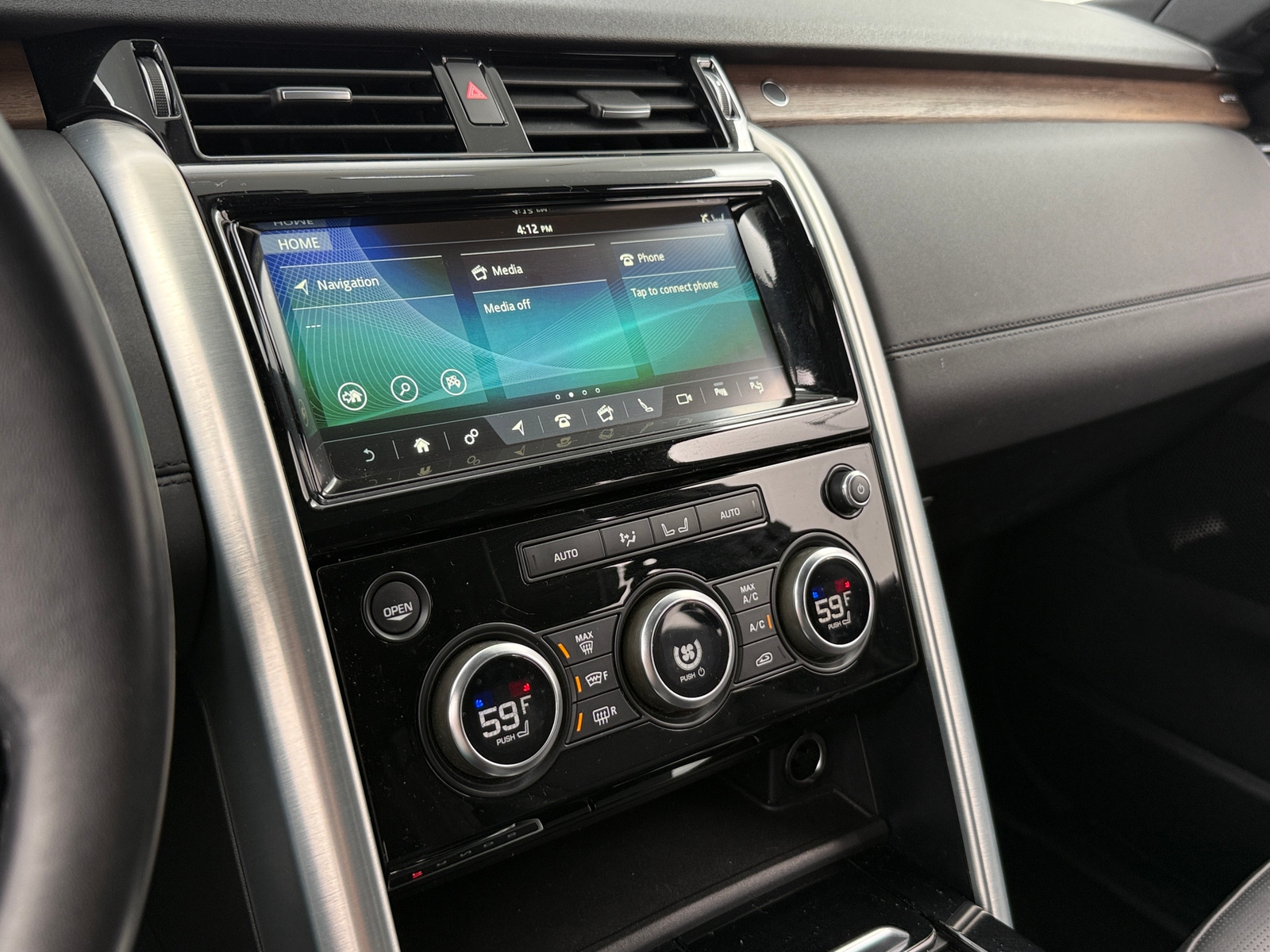 Thumbnail: 2020 Land Rover Discovery - 3