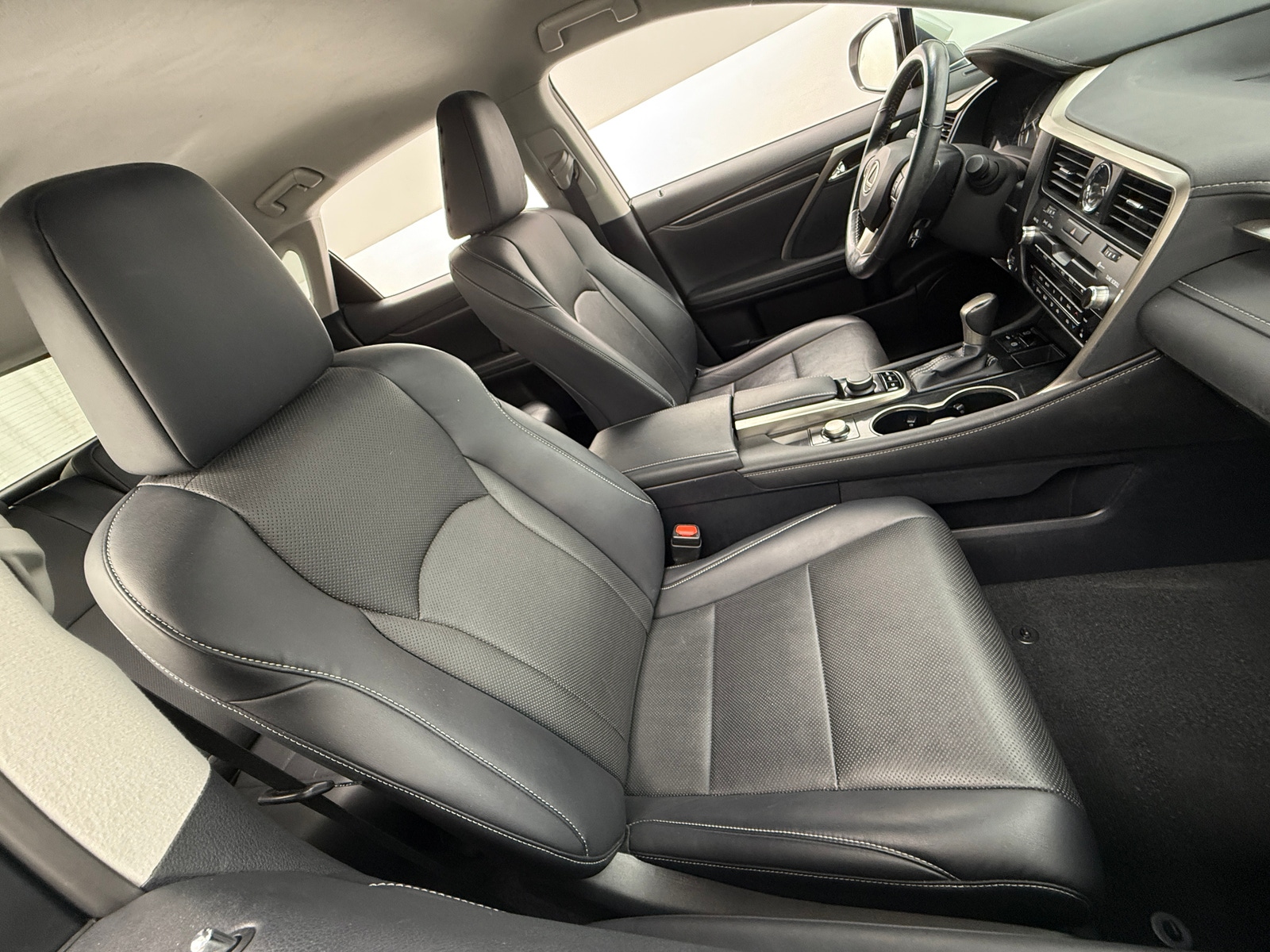 Thumbnail: 2019 Lexus RX - 2