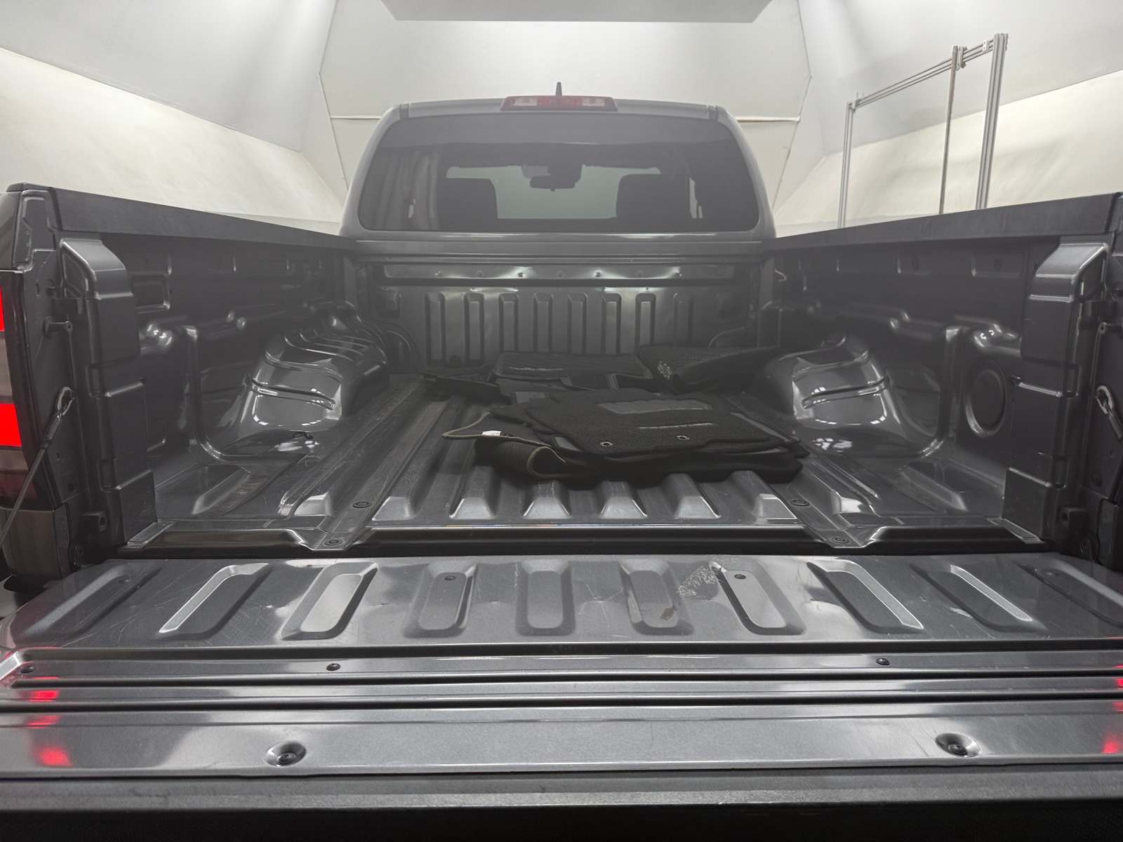 Thumbnail: 2022 Nissan Frontier - 7