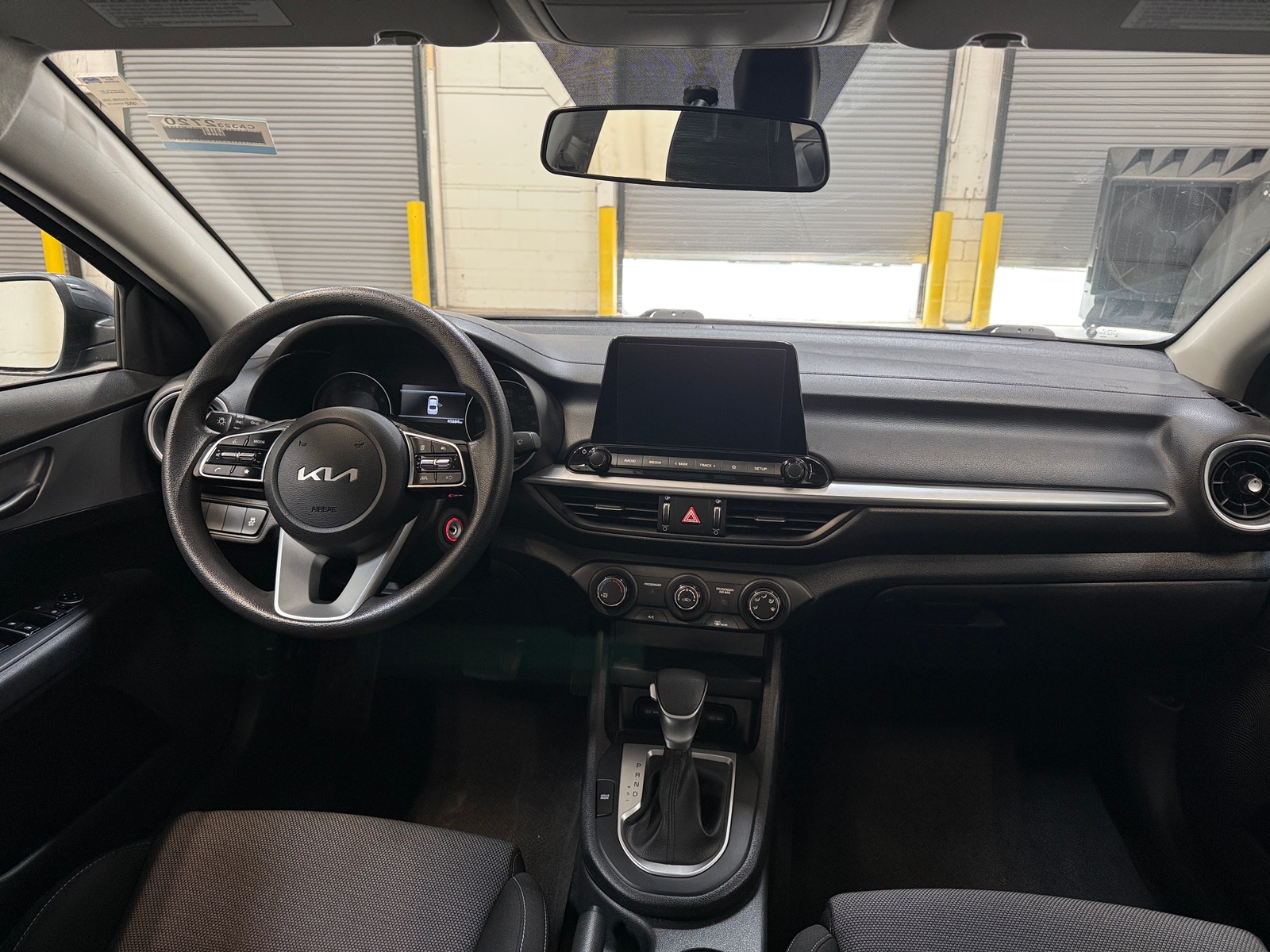 Thumbnail: 2023 Kia Forte - 3