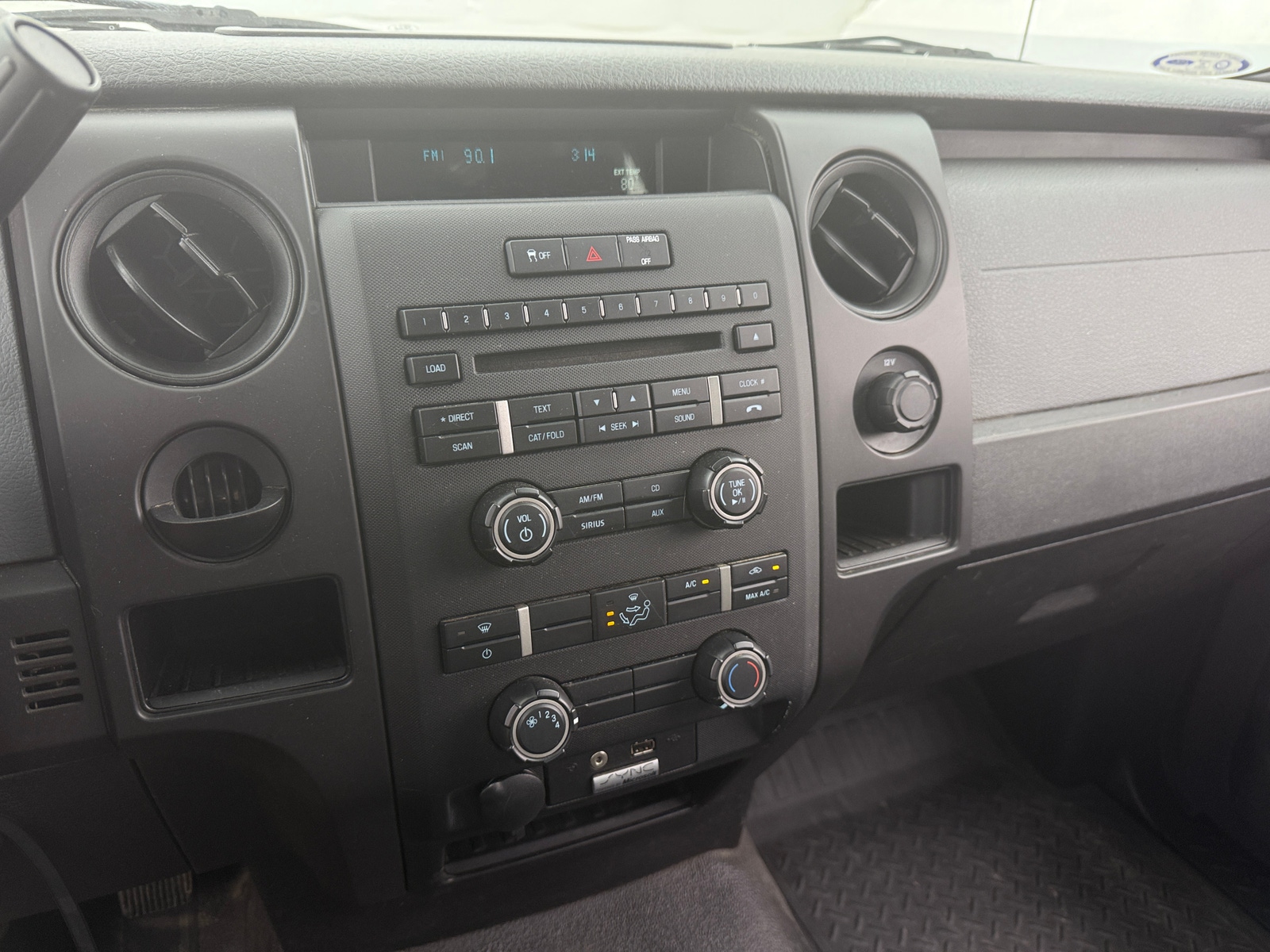 Thumbnail: 2013 Ford Econoline - 4