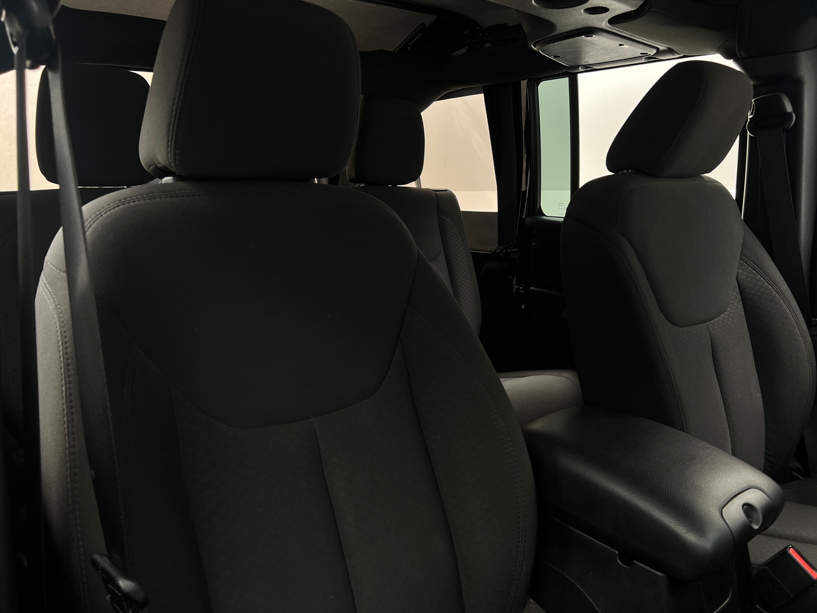 Thumbnail: 2016 Jeep Wrangler - 2