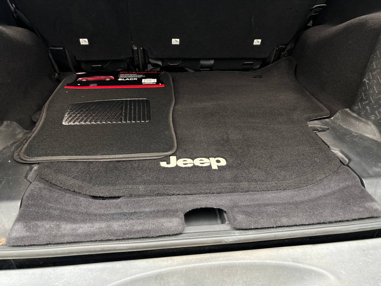 Thumbnail: 2016 Jeep Wrangler - 7