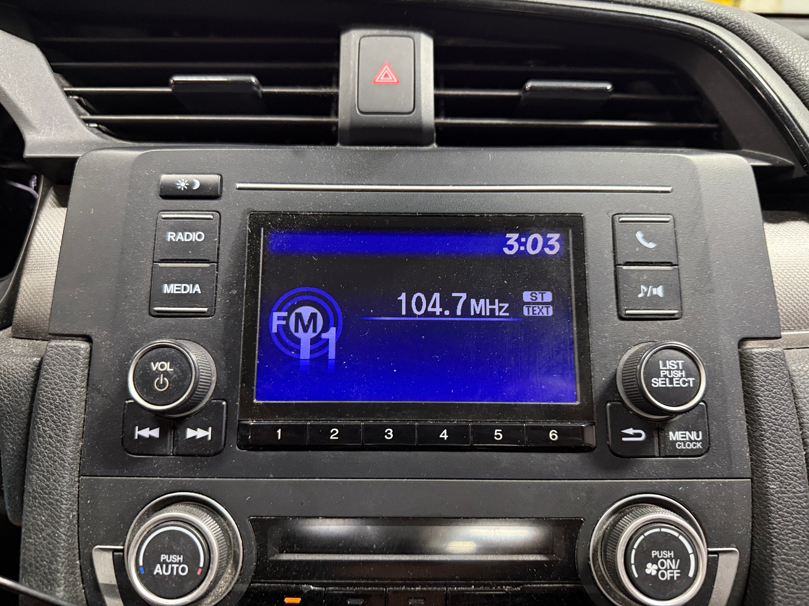 Thumbnail: 2017 Honda Civic - 4