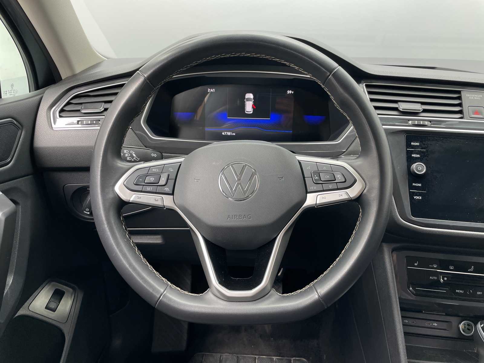Thumbnail: 2024 Volkswagen Tiguan - 4