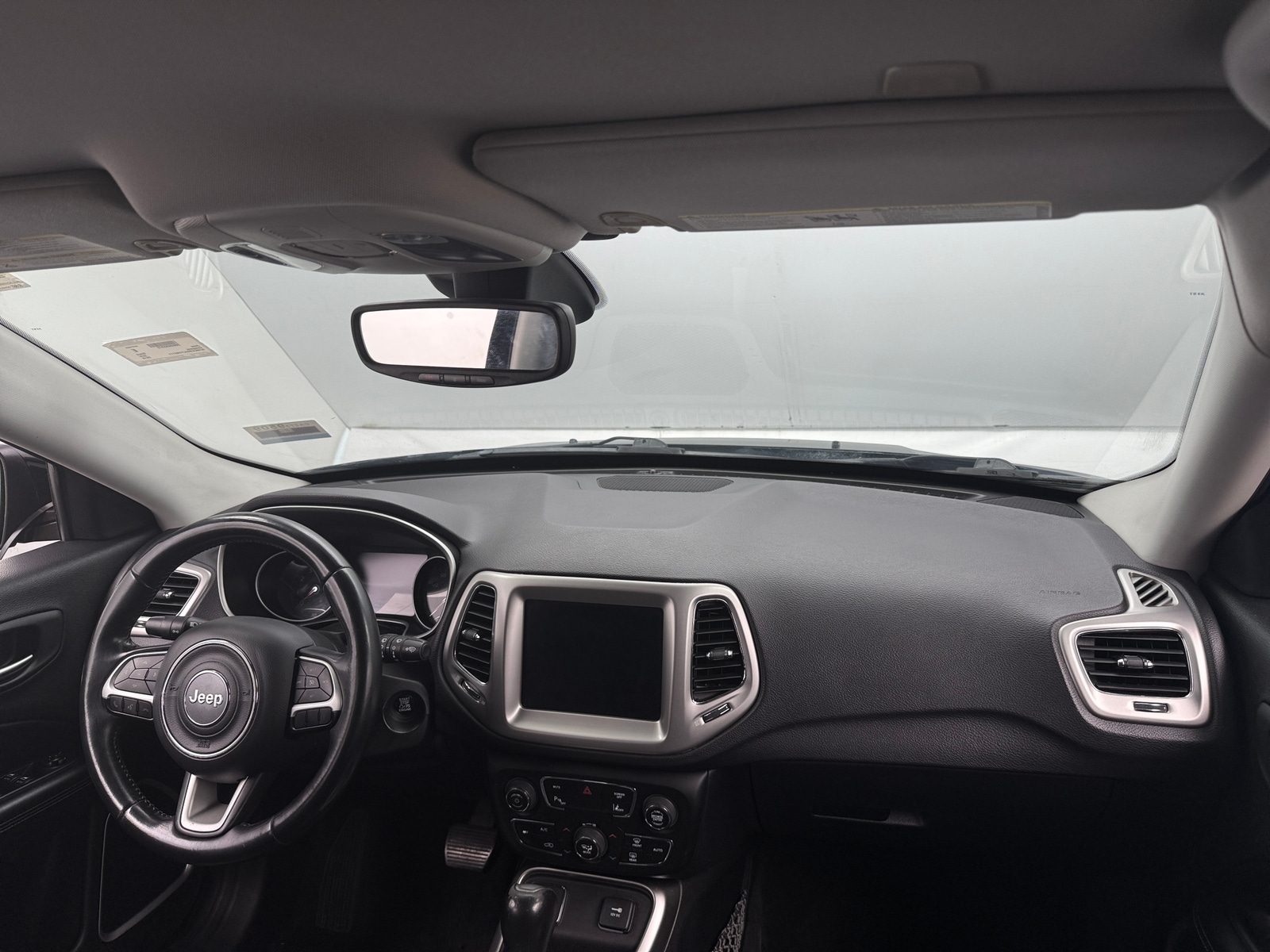 Thumbnail: 2018 Jeep Compass - 3