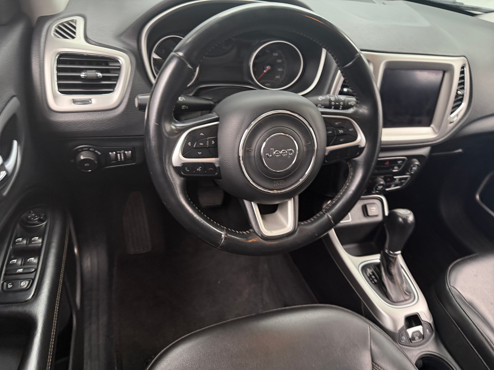 Thumbnail: 2018 Jeep Compass - 5
