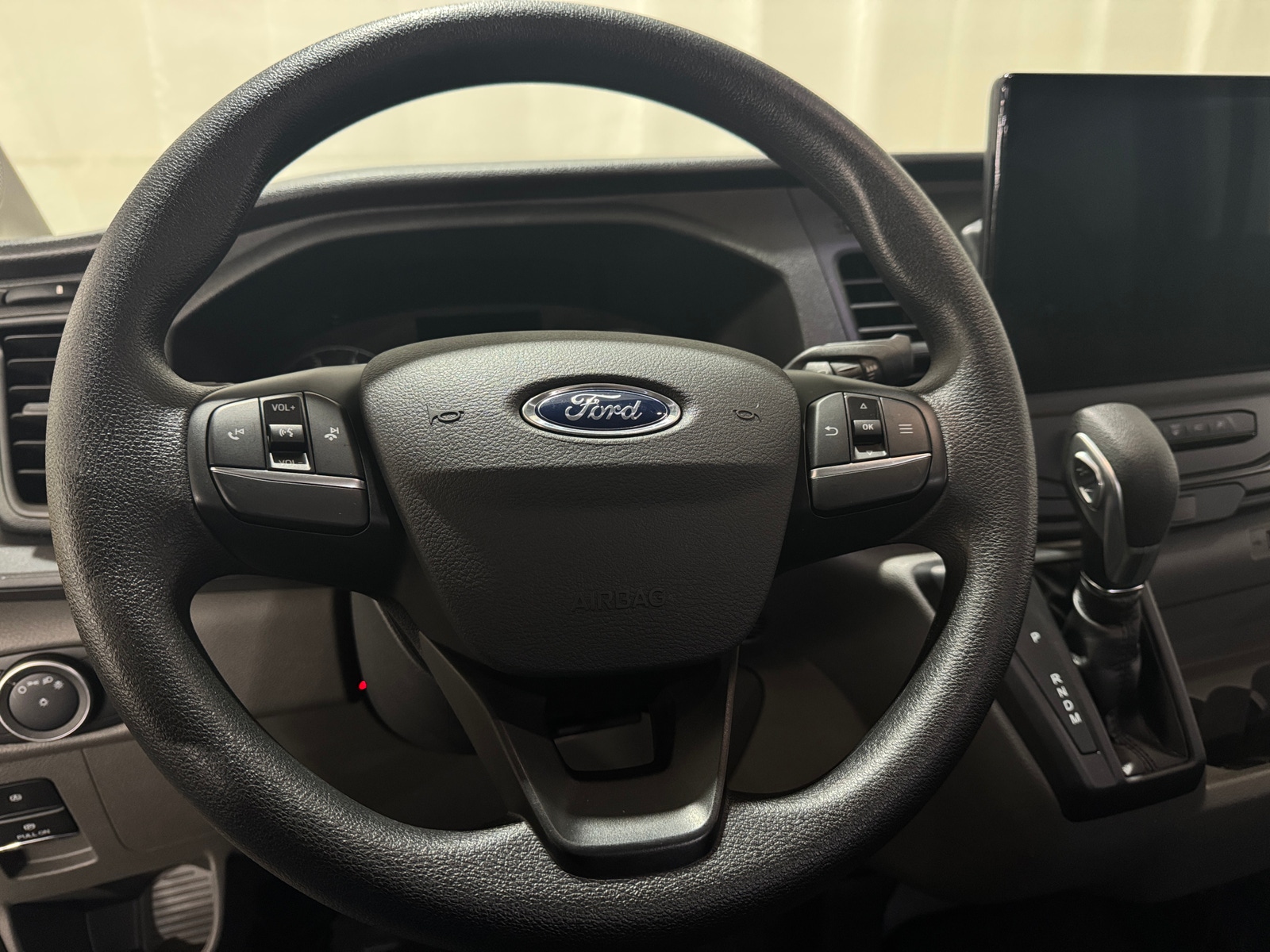 Thumbnail: 2022 Ford Transit Series - 3