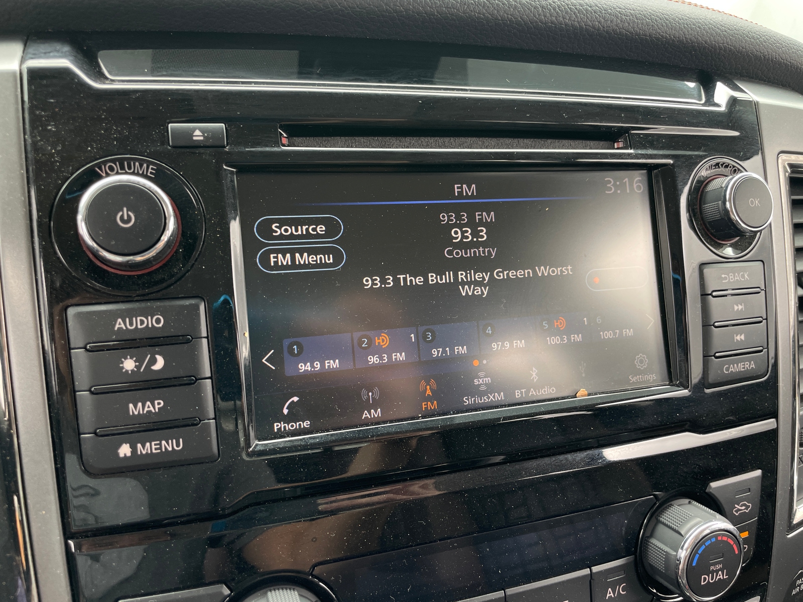 Thumbnail: 2019 Nissan Titan - 3