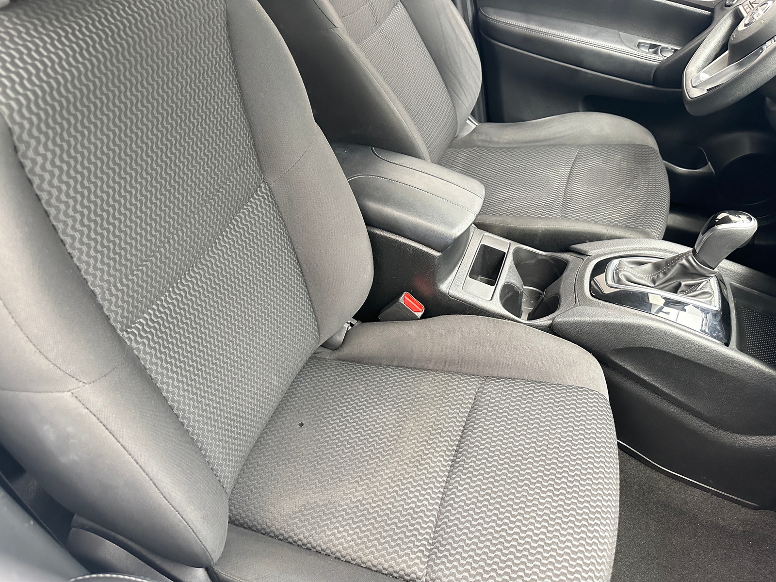 Thumbnail: 2019 Nissan Rogue Sport - 2