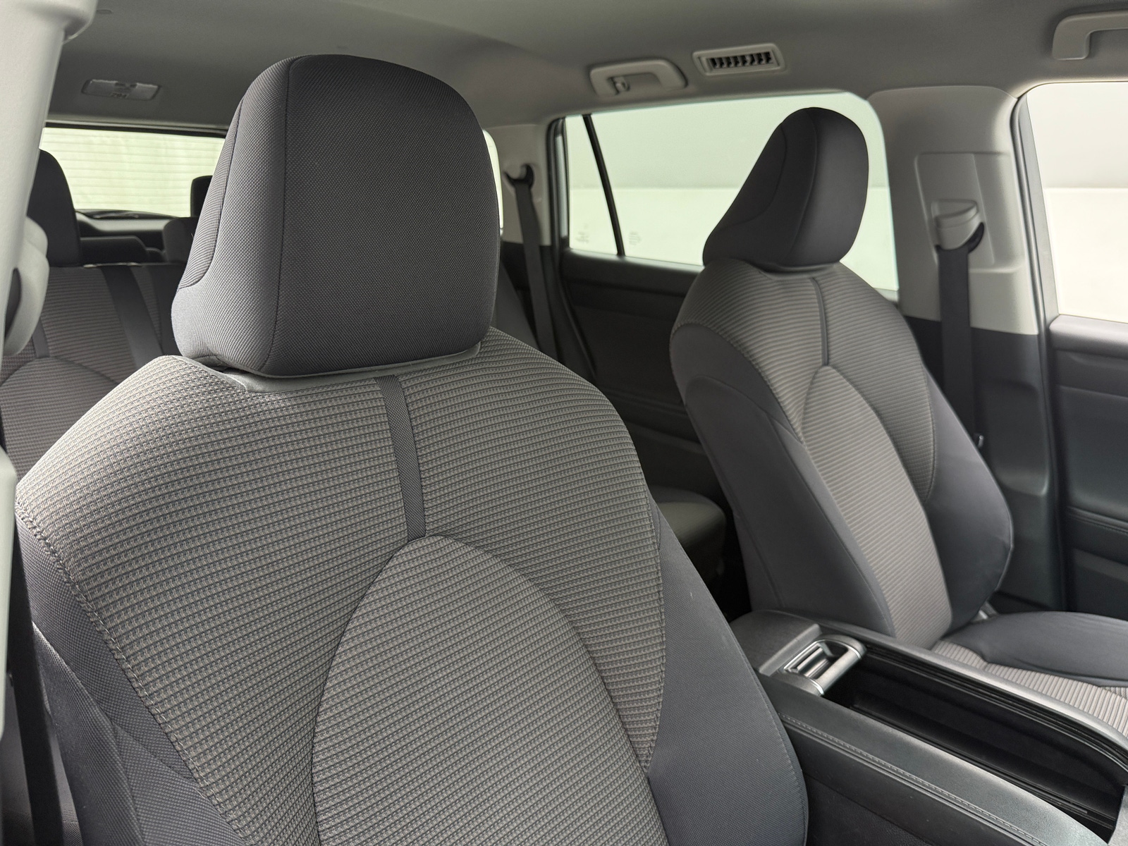 Thumbnail: 2024 Toyota Highlander - 2