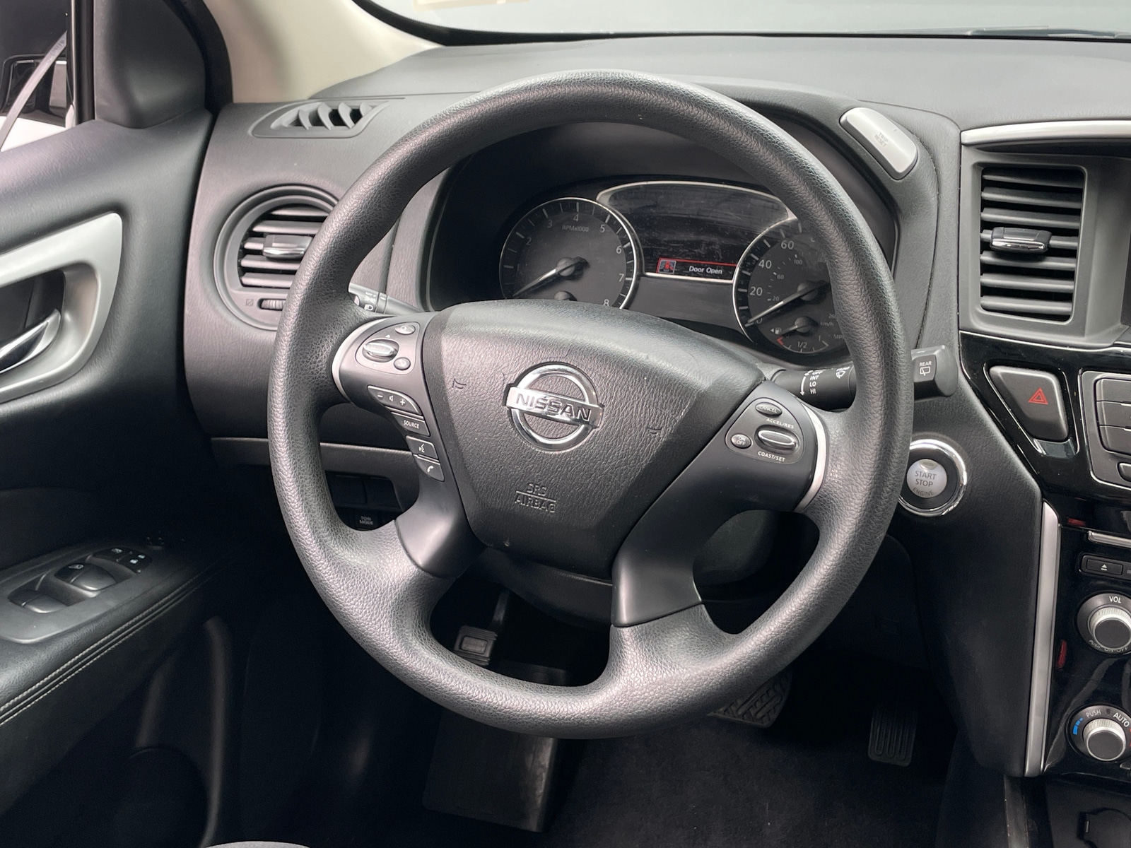 Thumbnail: 2018 Nissan Pathfinder - 5