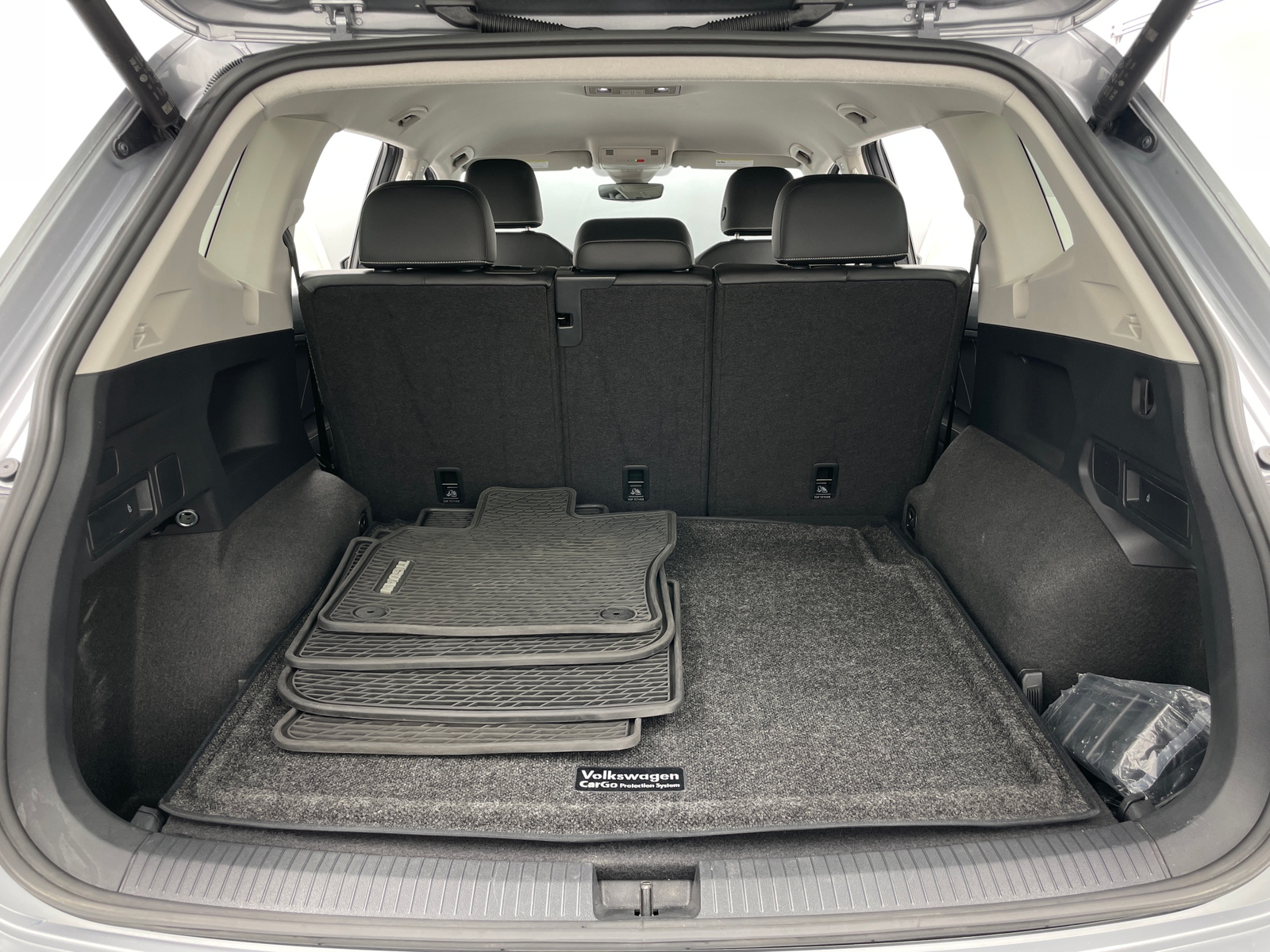 Thumbnail: 2024 Volkswagen Tiguan - 6