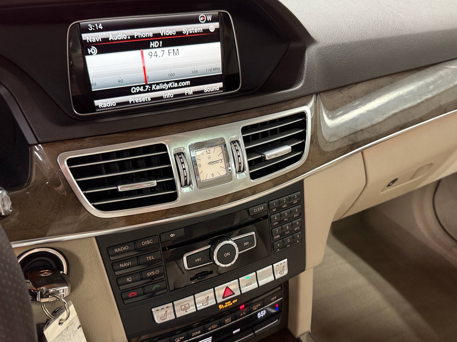 Thumbnail: 2014 Mercedes-Benz E-Class - 3