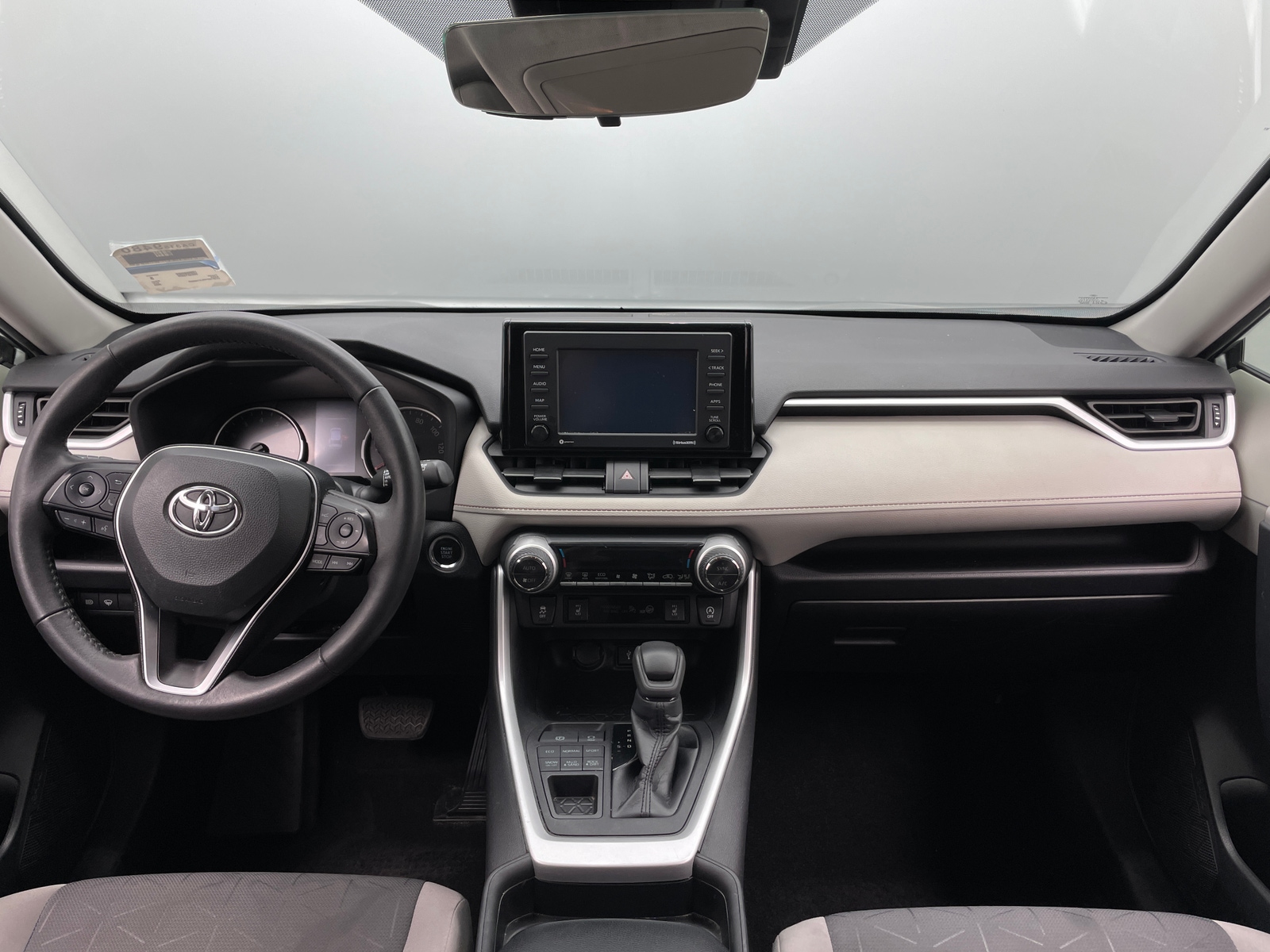 Thumbnail: 2020 Toyota RAV4 - 3