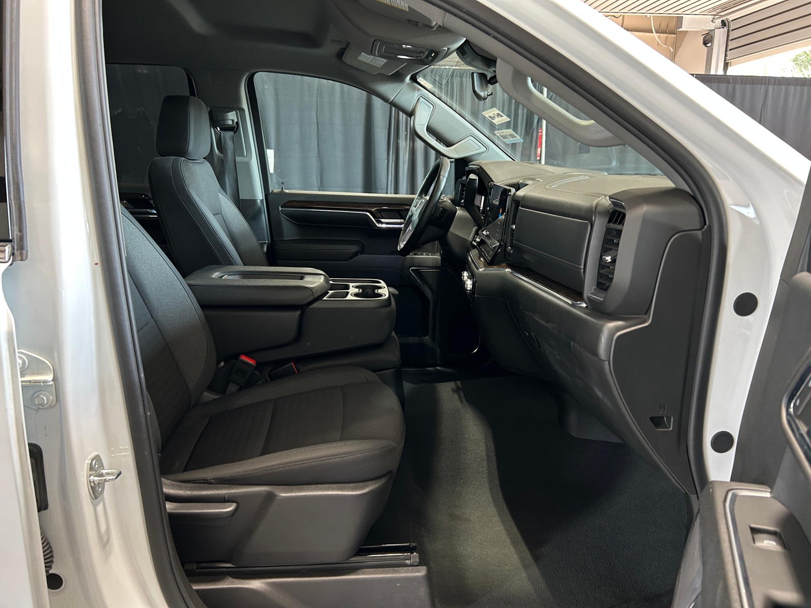 Thumbnail: 2024 GMC Sierra 1500 - 2