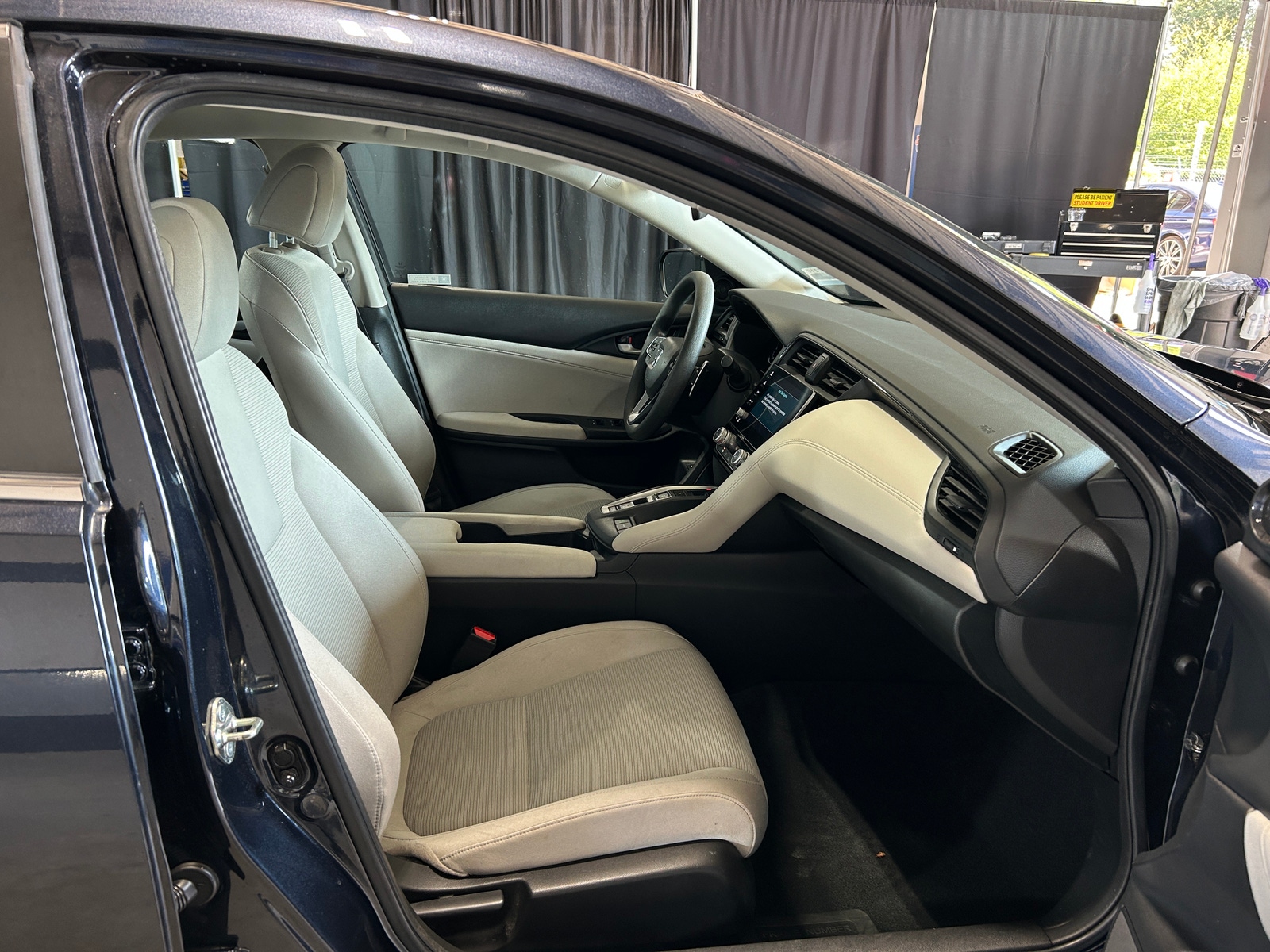 Thumbnail: 2020 Honda Insight - 2