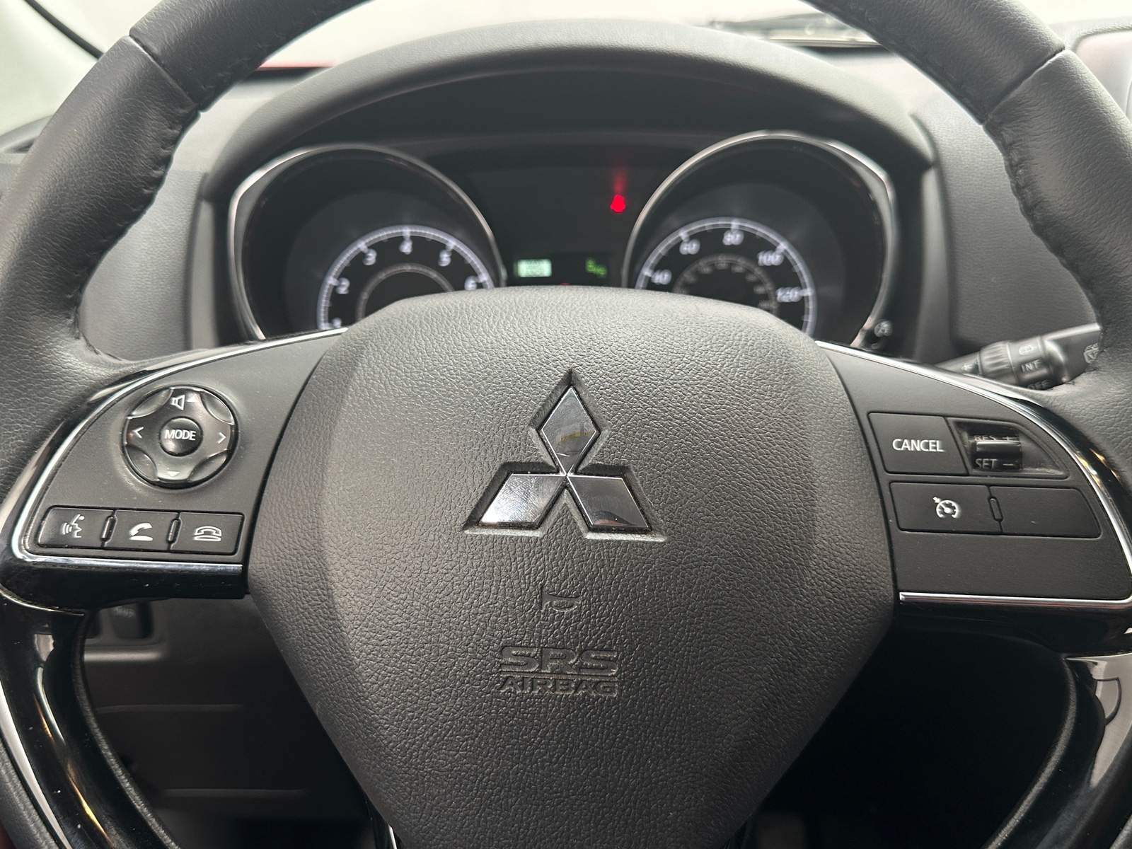 Thumbnail: 2020 Mitsubishi Outlander Sport - 5