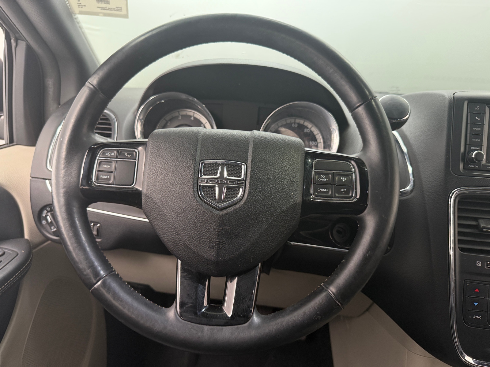 Thumbnail: 2019 Dodge Grand Caravan - 4