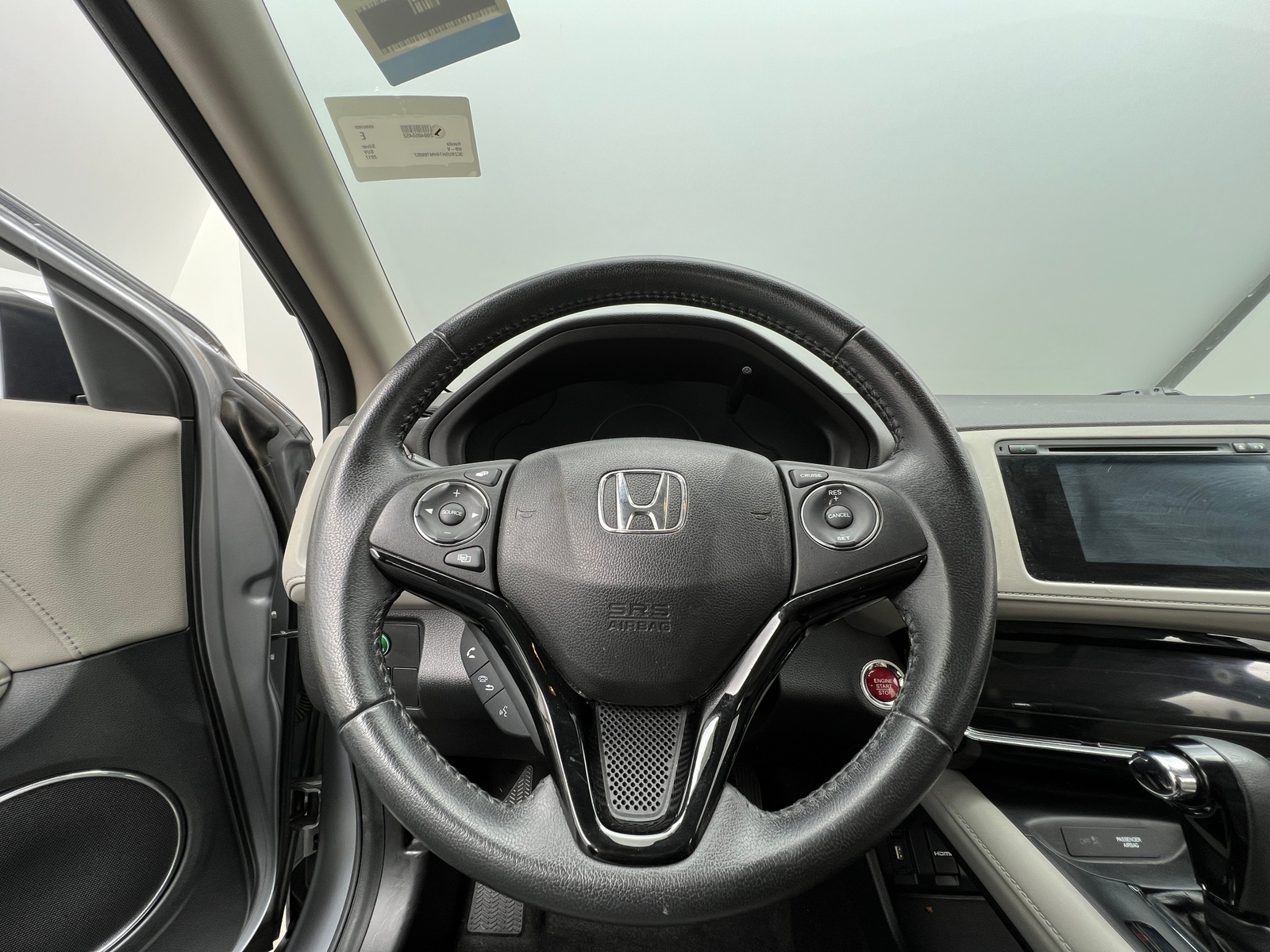 Thumbnail: 2017 Honda HR-V - 4