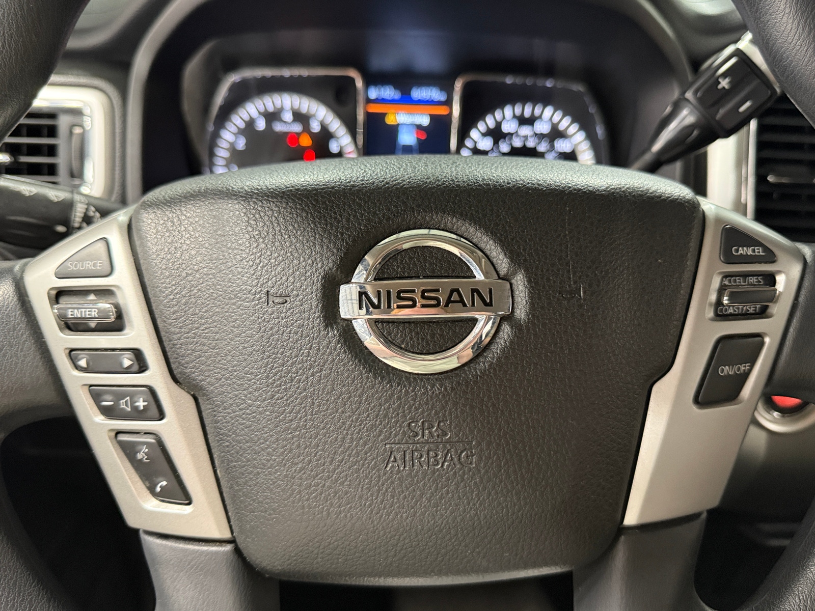 Thumbnail: 2019 Nissan Titan - 5