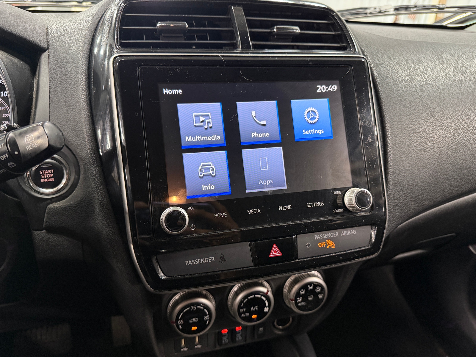 Thumbnail: 2020 Mitsubishi Outlander Sport - 4