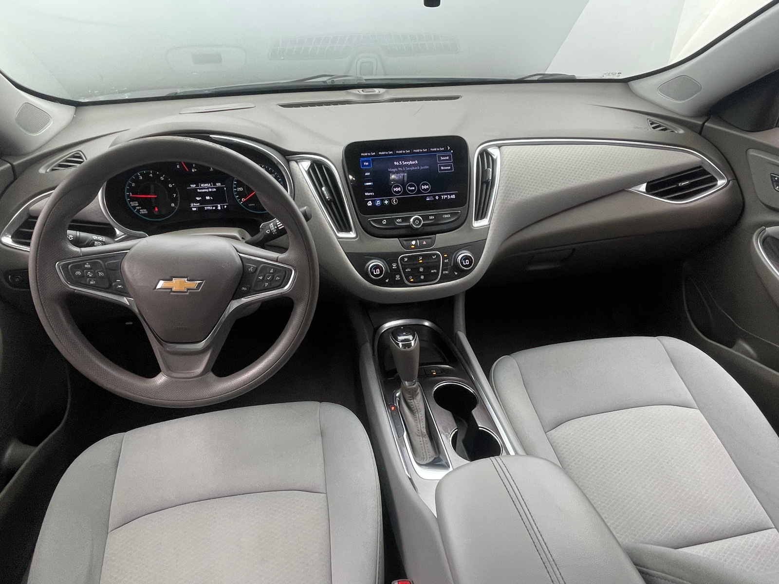 Thumbnail: 2020 Chevrolet Malibu - 3