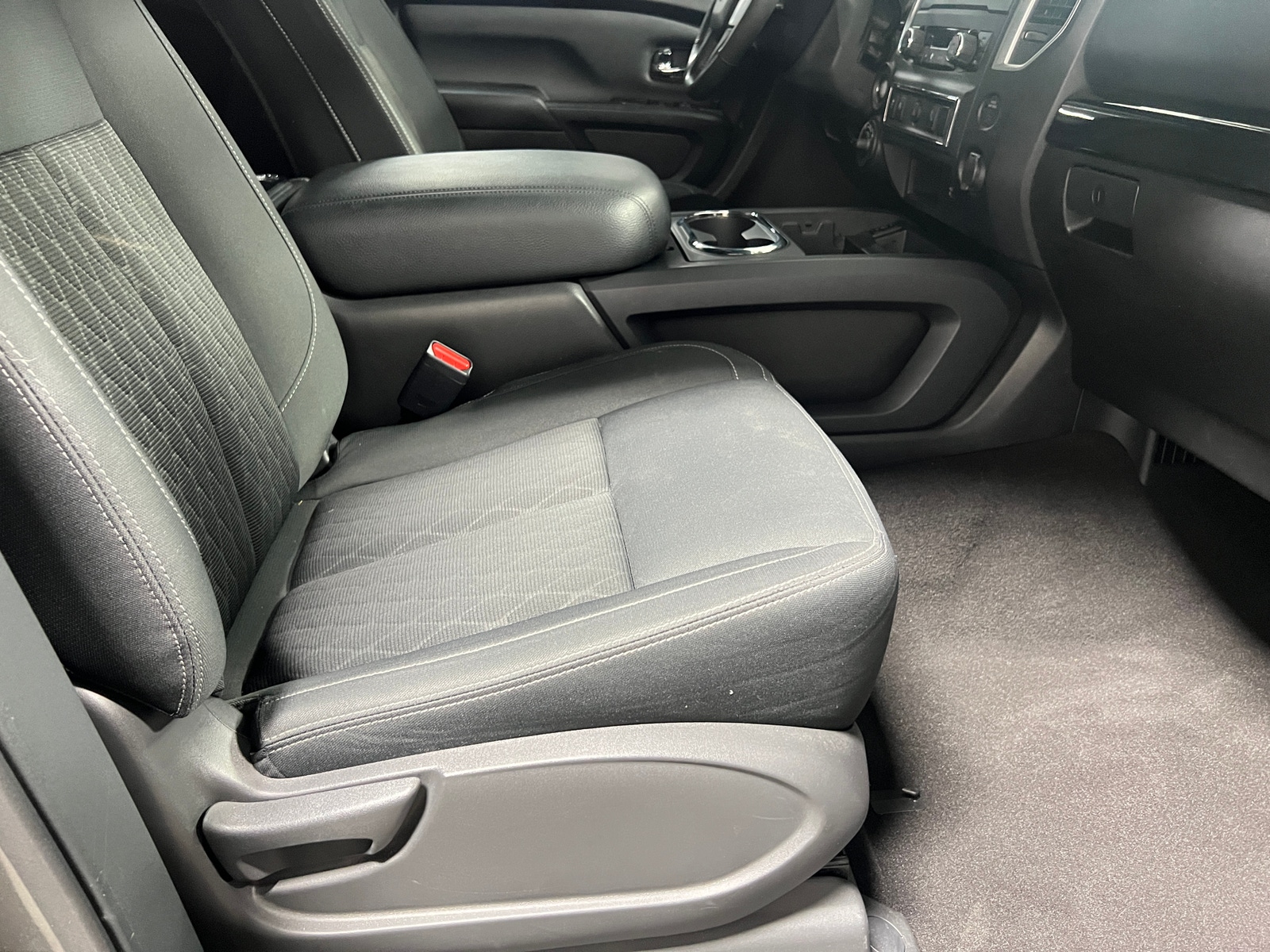 Thumbnail: 2019 Nissan Titan - 2