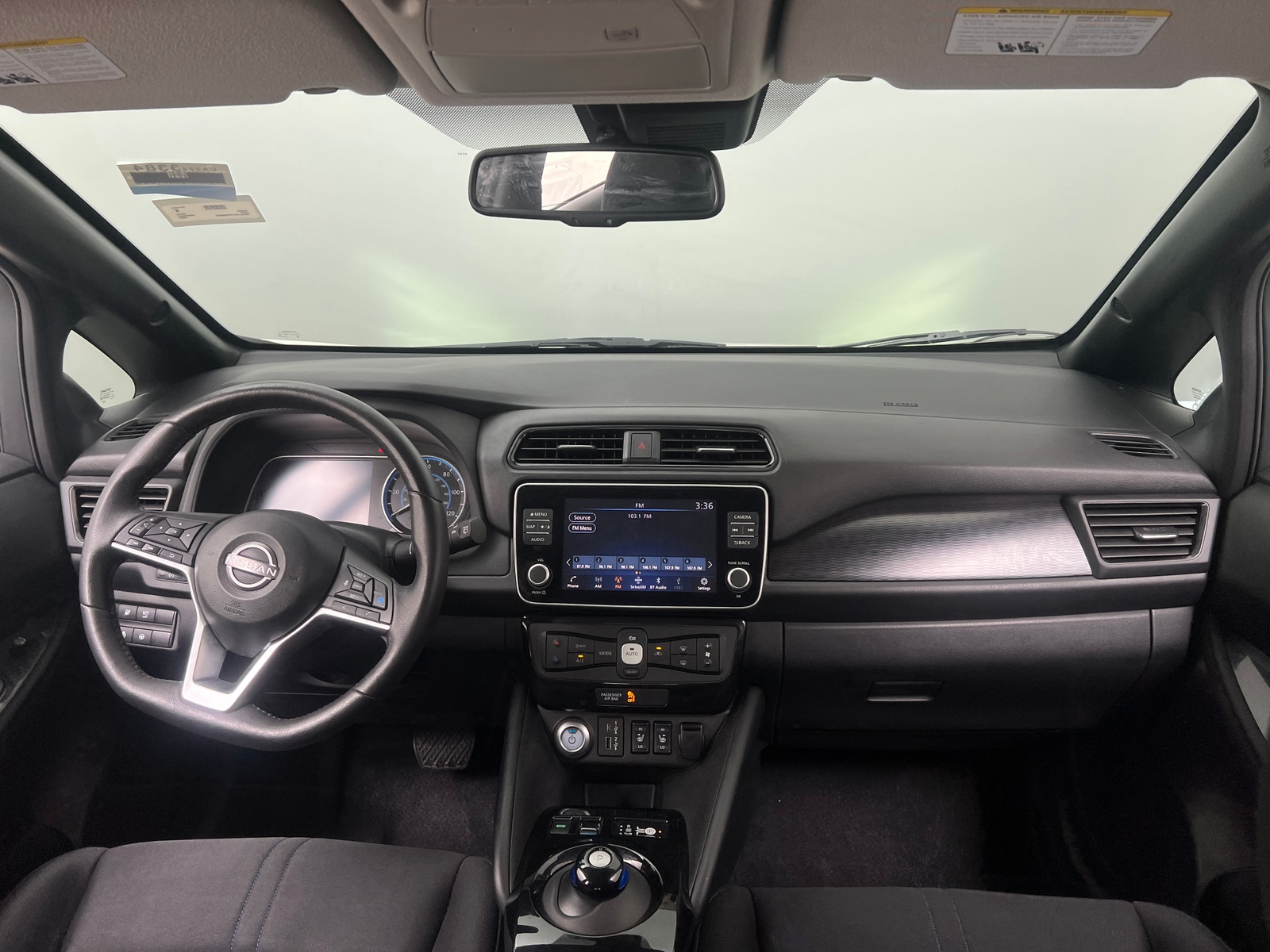 Thumbnail: 2023 Nissan Leaf - 3