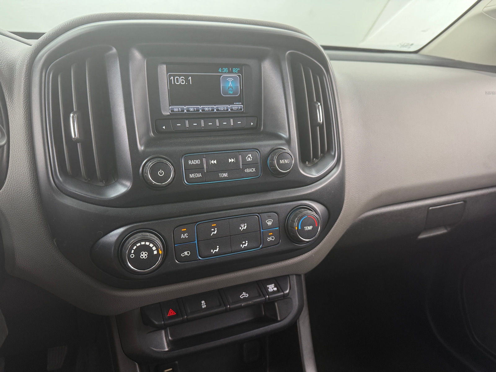 Thumbnail: 2016 Chevrolet Colorado - 4