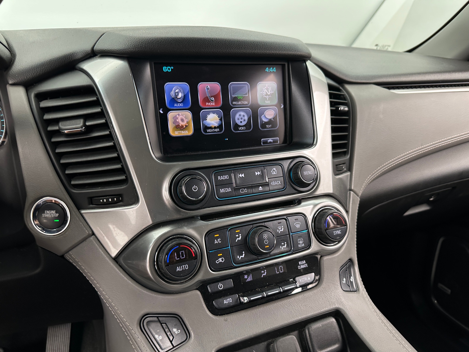 Thumbnail: 2018 Chevrolet Tahoe - 3