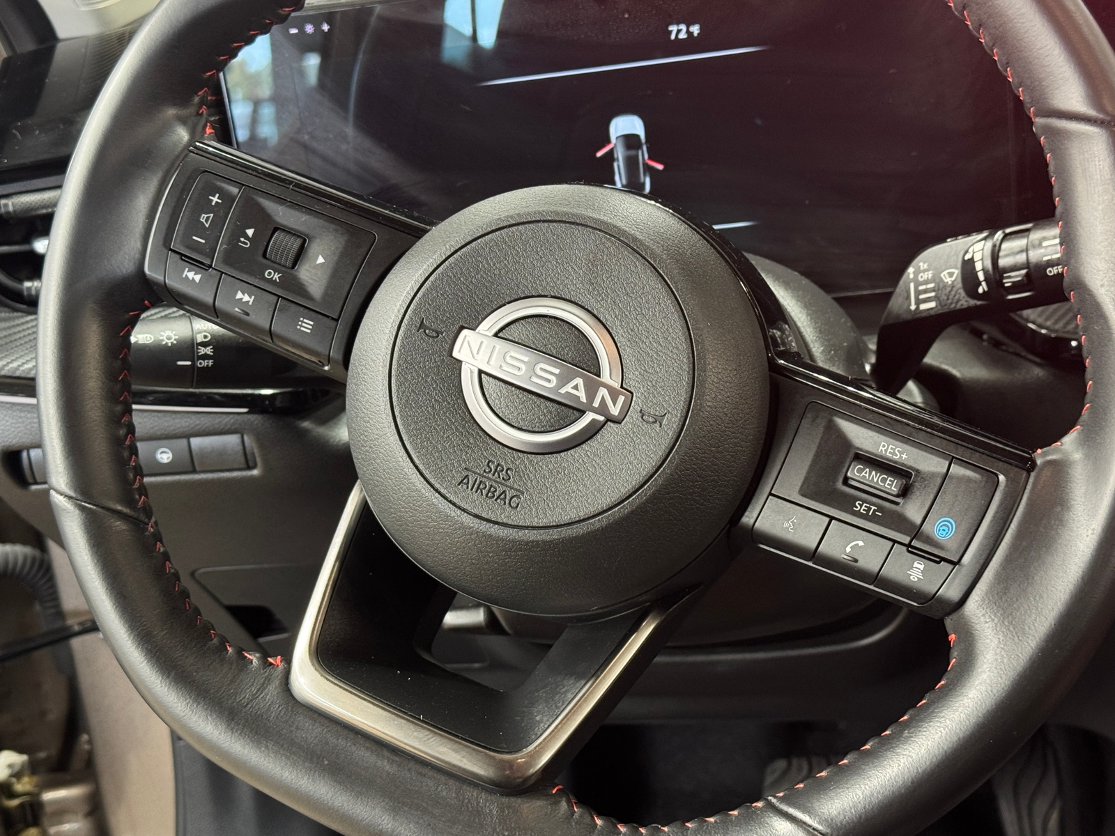 Thumbnail: 2025 Nissan Kicks - 4