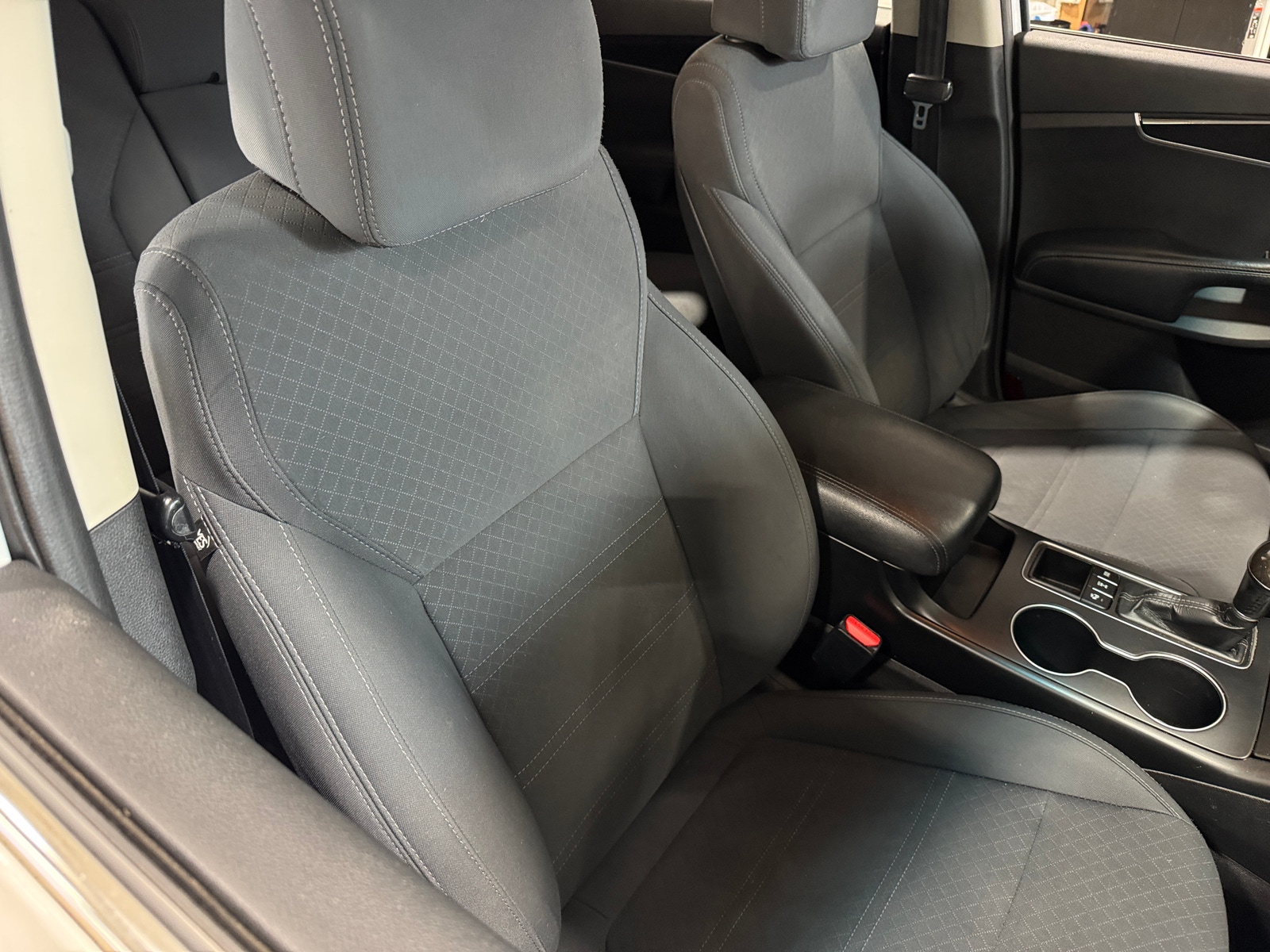 Thumbnail: 2017 Kia Sorento - 2