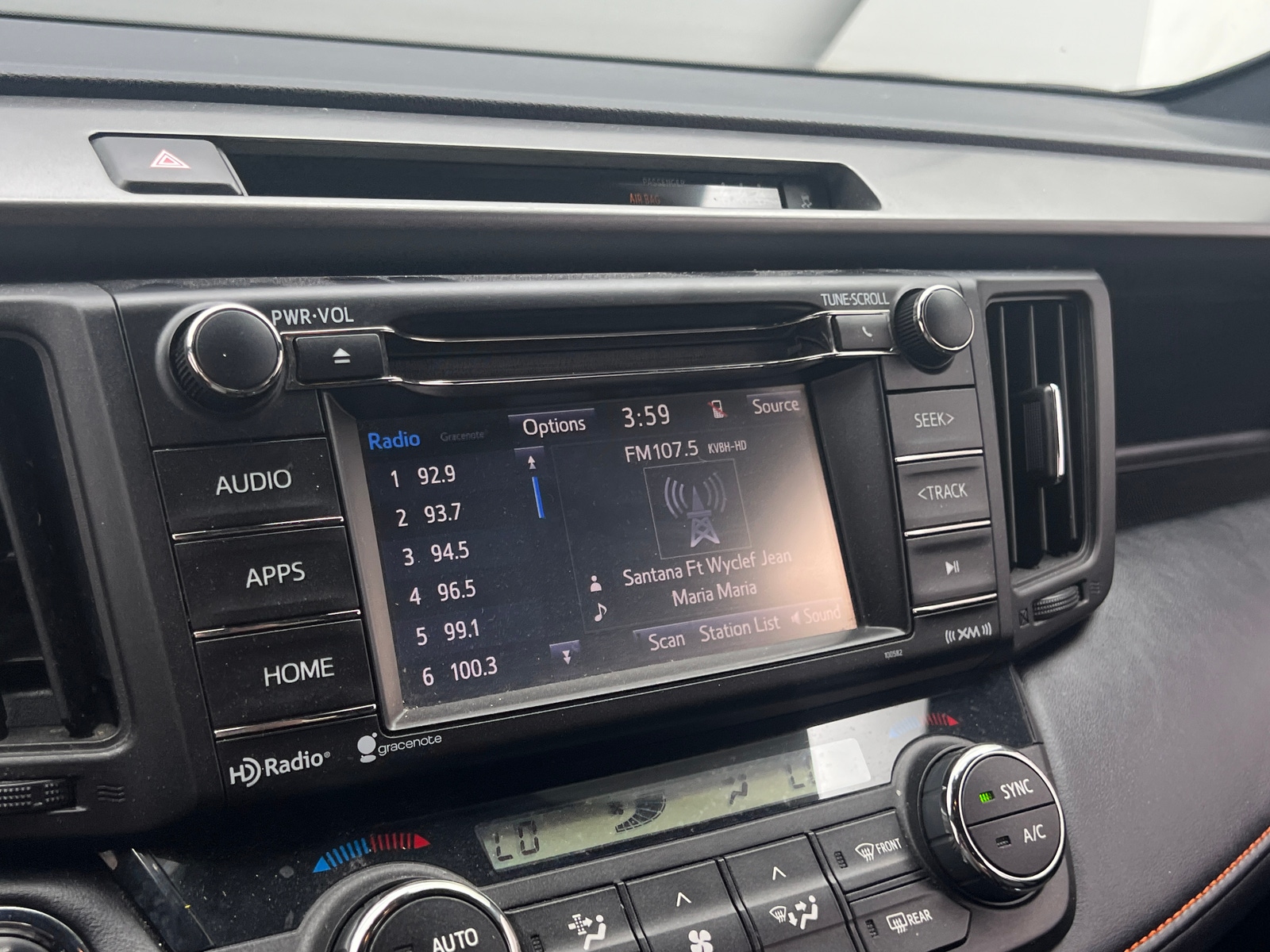 Thumbnail: 2018 Toyota RAV4 - 3