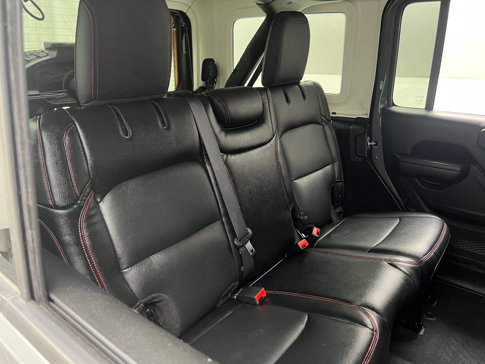 Thumbnail: 2021 Jeep Wrangler - 5