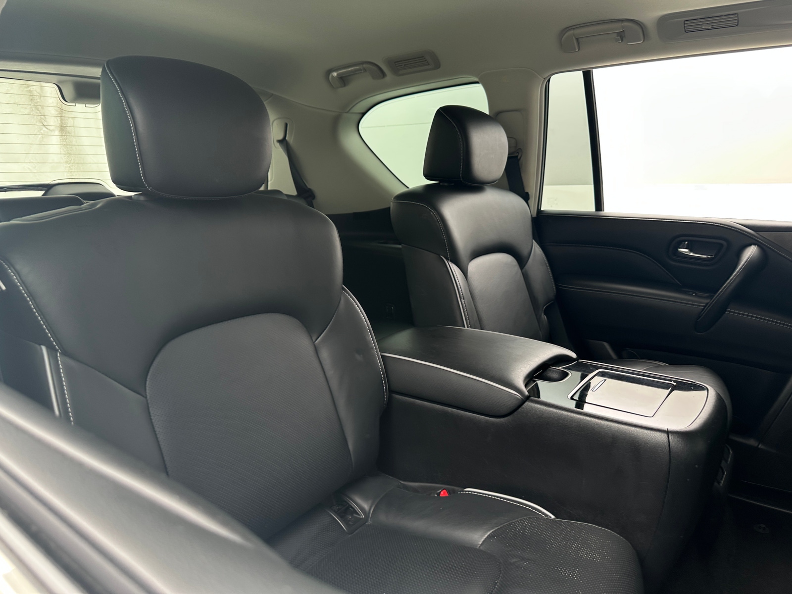 Thumbnail: 2022 INFINITI QX80 - 5