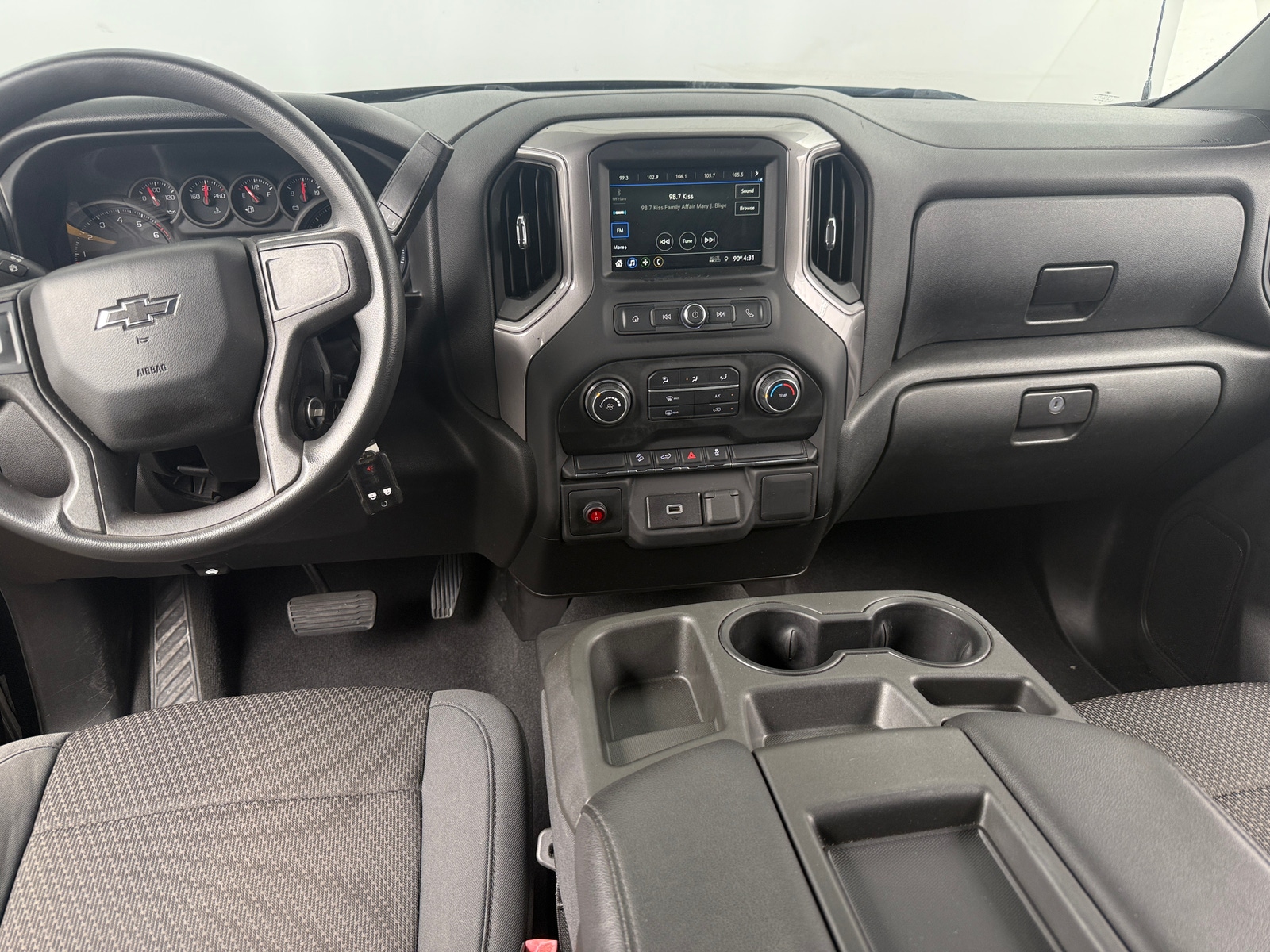 Thumbnail: 2019 Chevrolet Silverado 1500 - 3