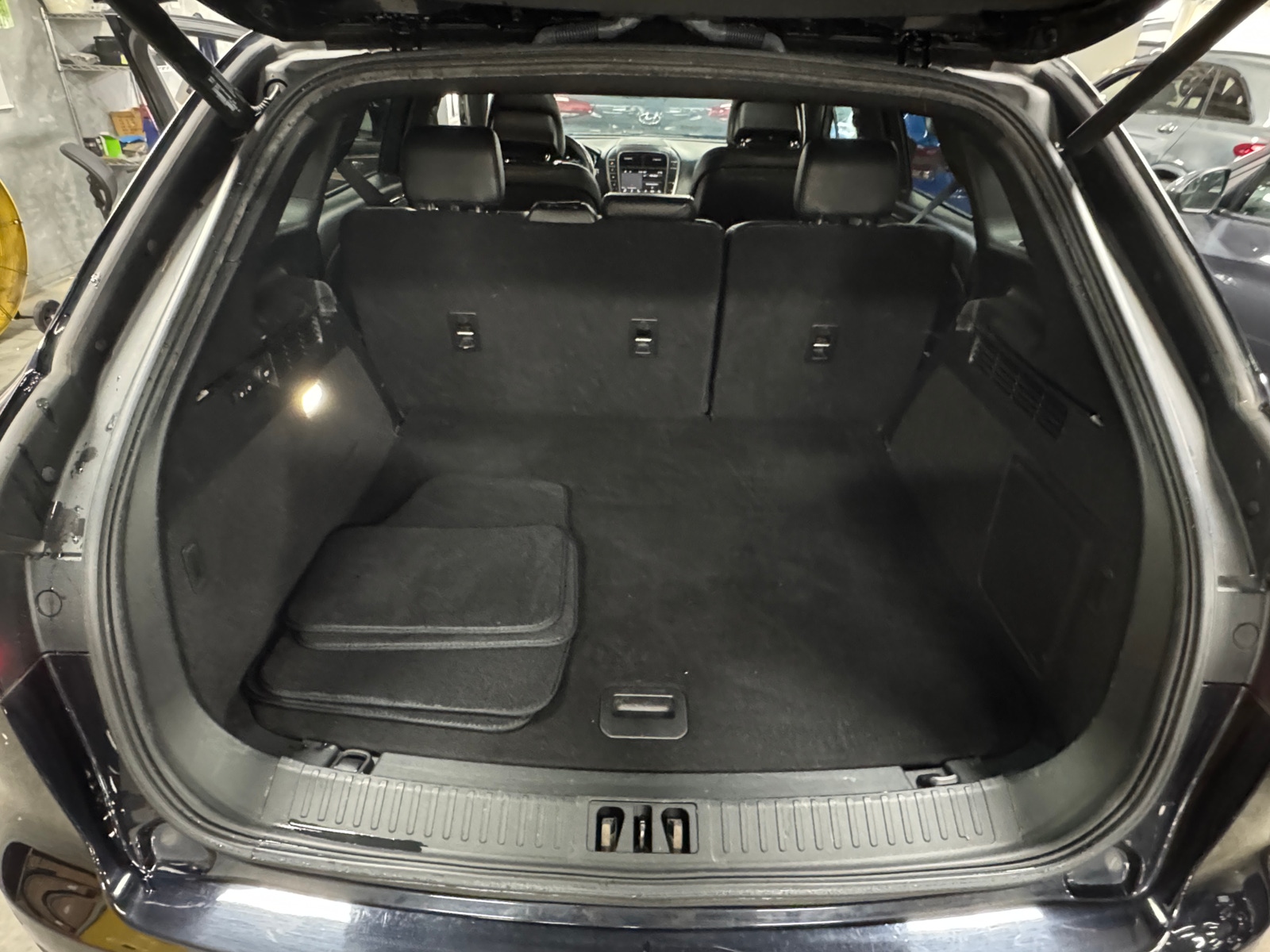 Thumbnail: 2019 Lincoln Nautilus - 6