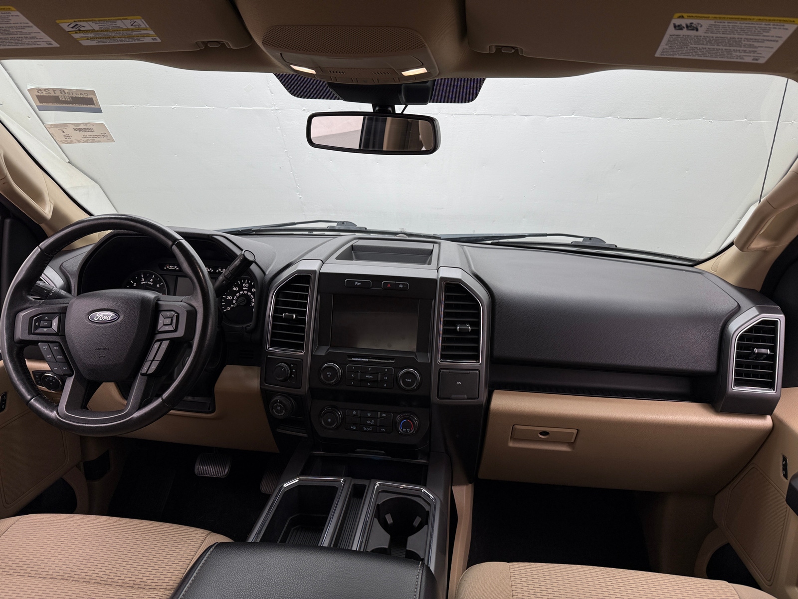 Thumbnail: 2019 Ford Econoline - 3