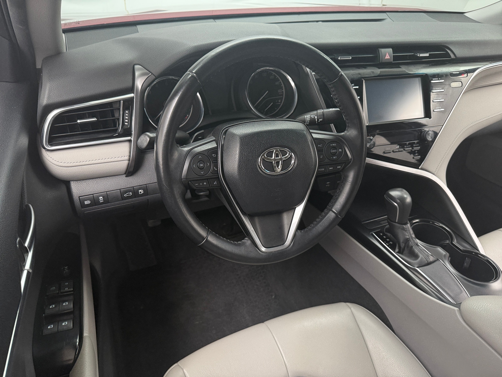 Thumbnail: 2018 Toyota Camry - 5