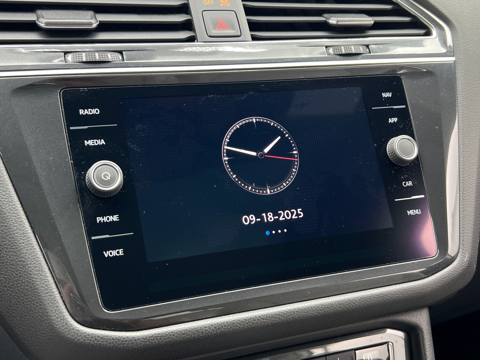 Thumbnail: 2019 Volkswagen Tiguan - 3