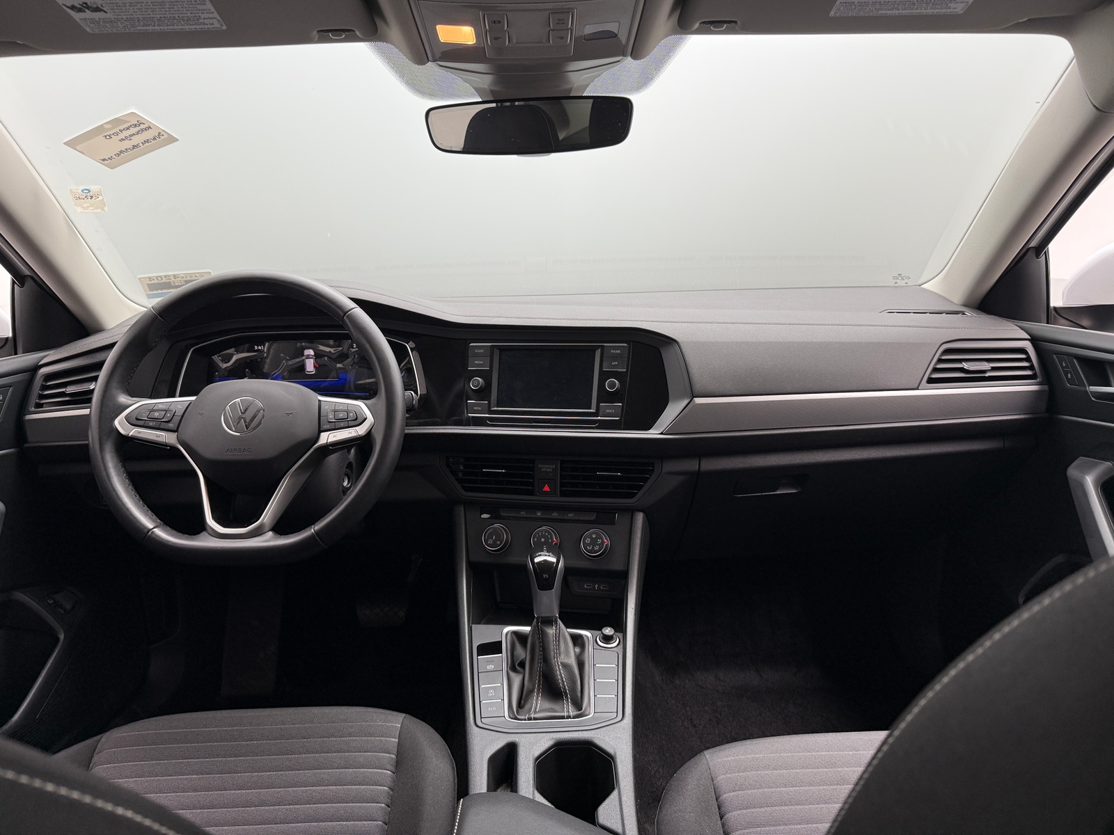 Thumbnail: 2023 Volkswagen Jetta - 3