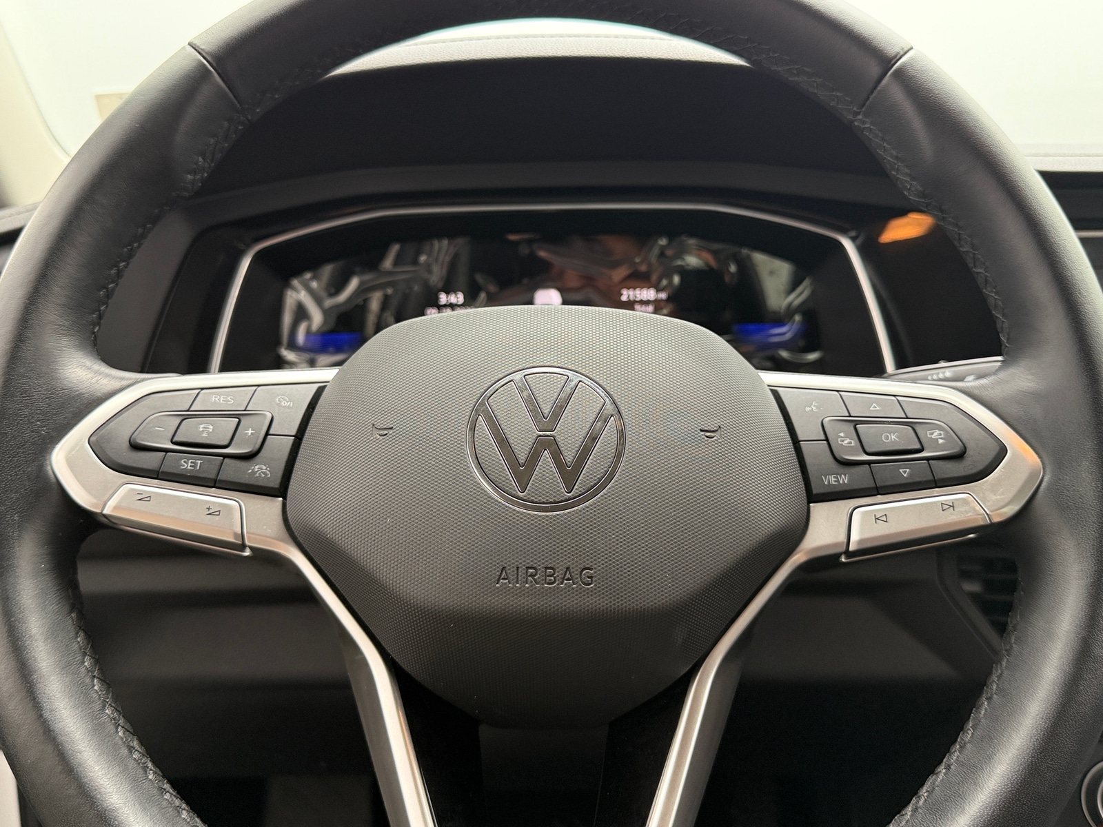 Thumbnail: 2023 Volkswagen Jetta - 5