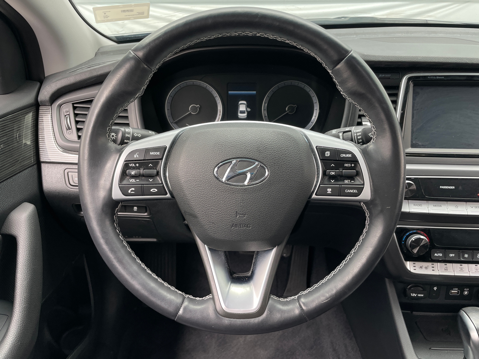 Thumbnail: 2019 Hyundai Sonata - 4