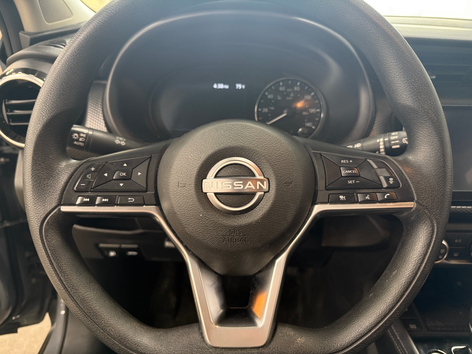 Thumbnail: 2023 Nissan Kicks - 5