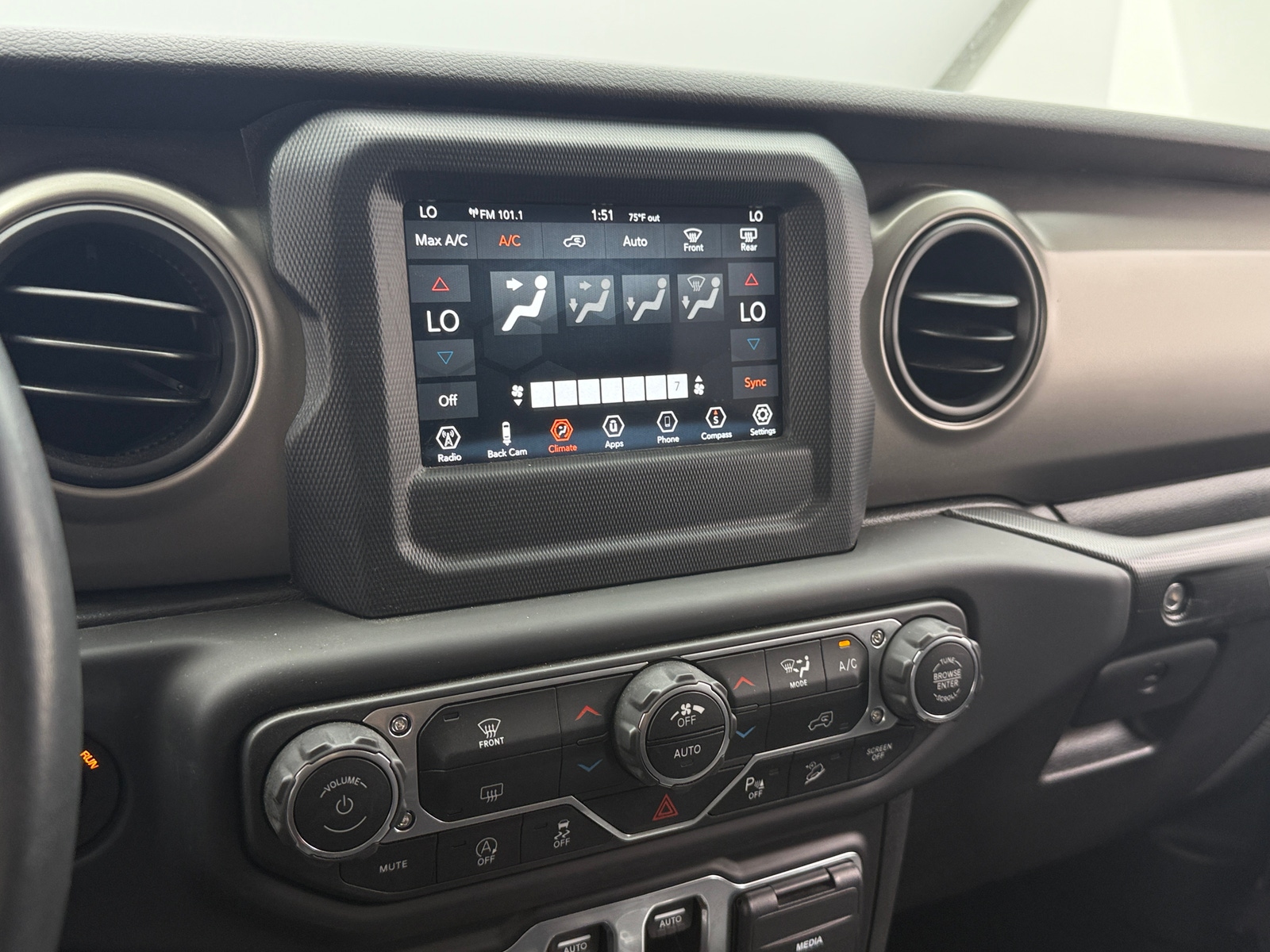 Thumbnail: 2018 Jeep Wrangler - 4