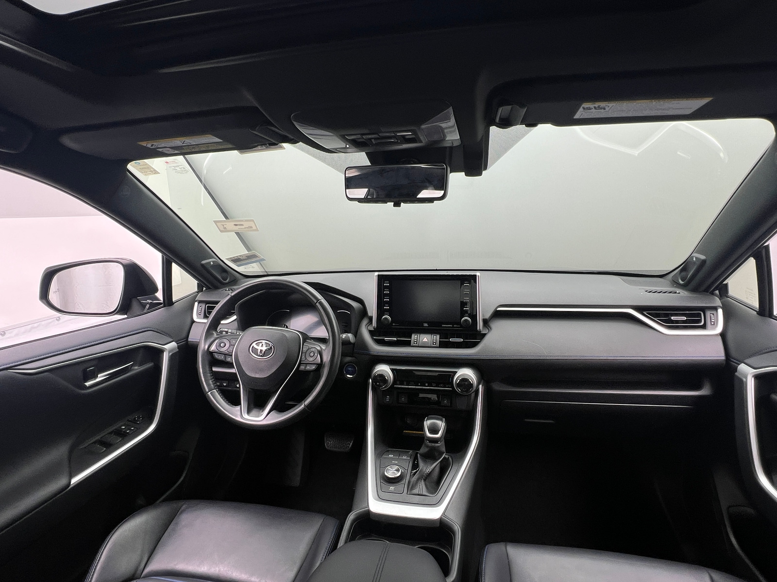 Thumbnail: 2019 Toyota RAV4 - 2