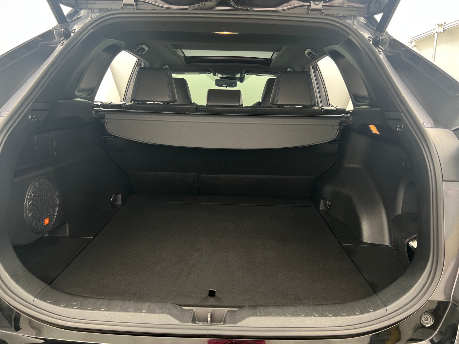 Thumbnail: 2019 Toyota RAV4 - 6