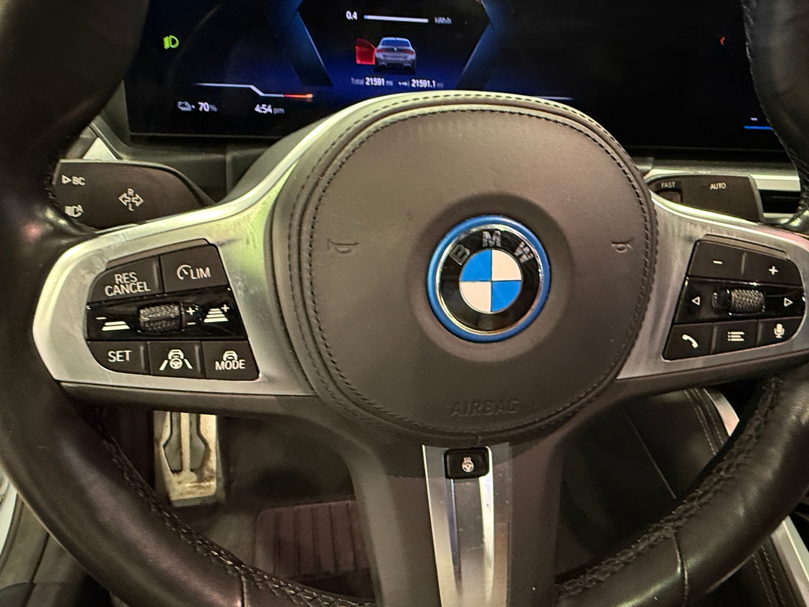 Thumbnail: 2023 BMW i4 - 3