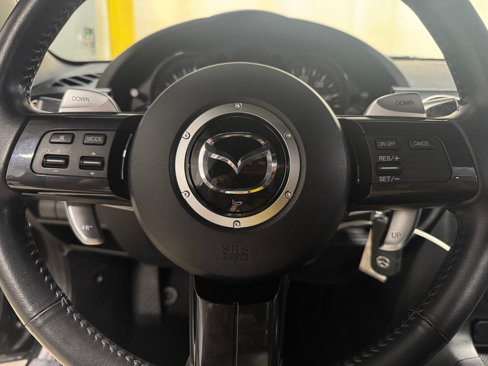 Thumbnail: 2014 Mazda MX-5 Miata - 5